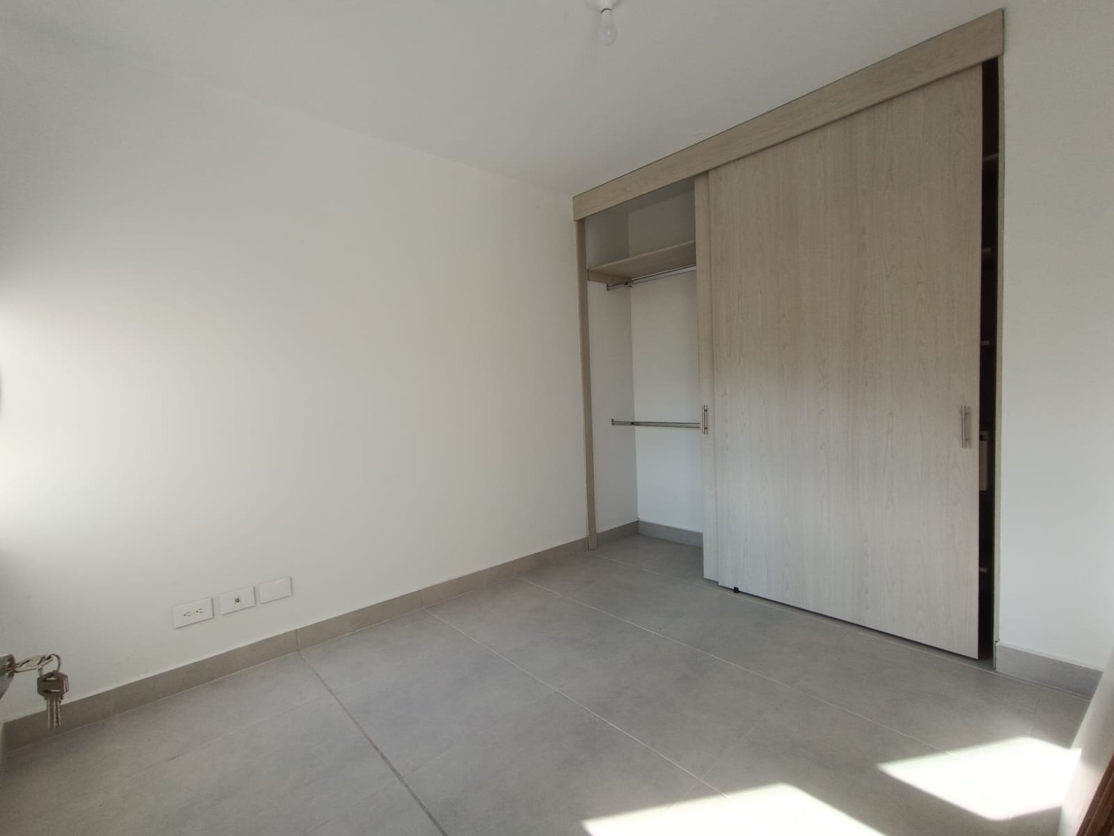 ARRIENDO APARTAMENTO EN VALLE DEL LILI - CALI