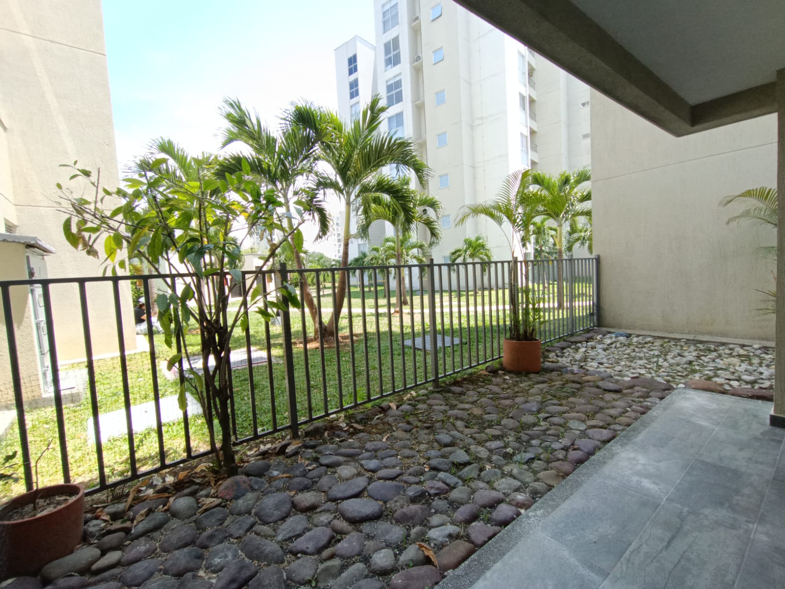 APARTAMENTO PARA ARRIENDO EN PRIMER PISO - PALMERAS DE VERDE ALFAGUARA