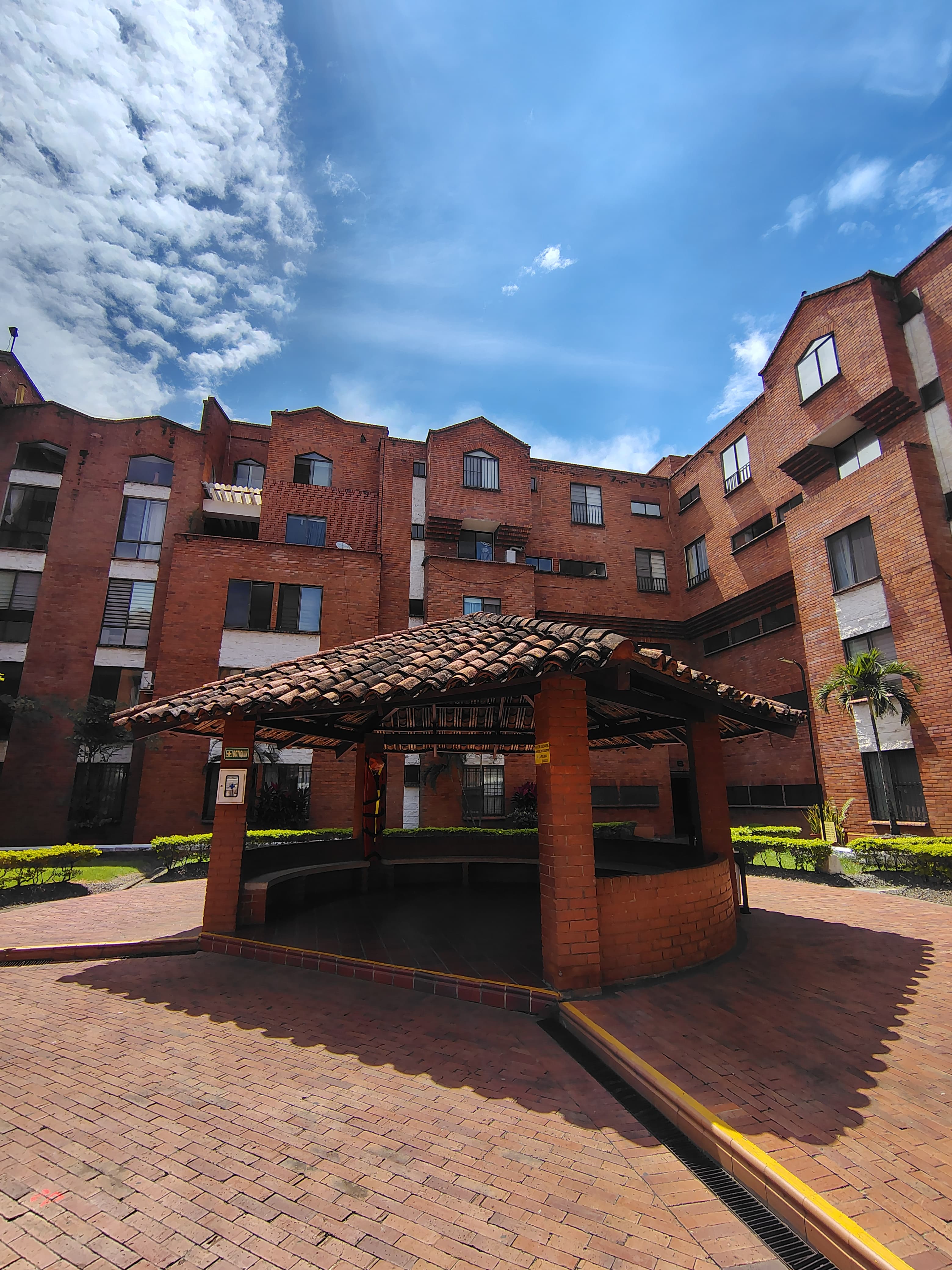 Vendo Penthouse Duplex en Tequendama