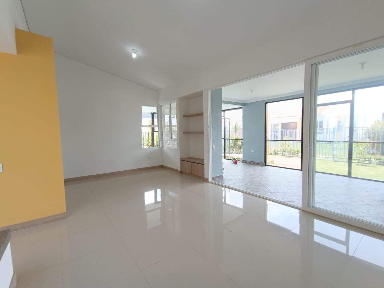 CASA PARA ARRIENDO Y PARA ESTRENAR EN LA HACIENDA EL CASTILLO