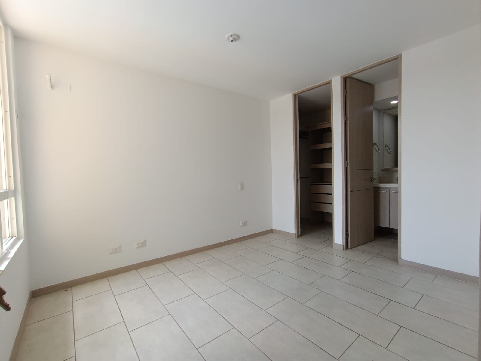 VENDO APARTAMENTO EN PISO 6 - BOSQUES DE BOCHALEMA