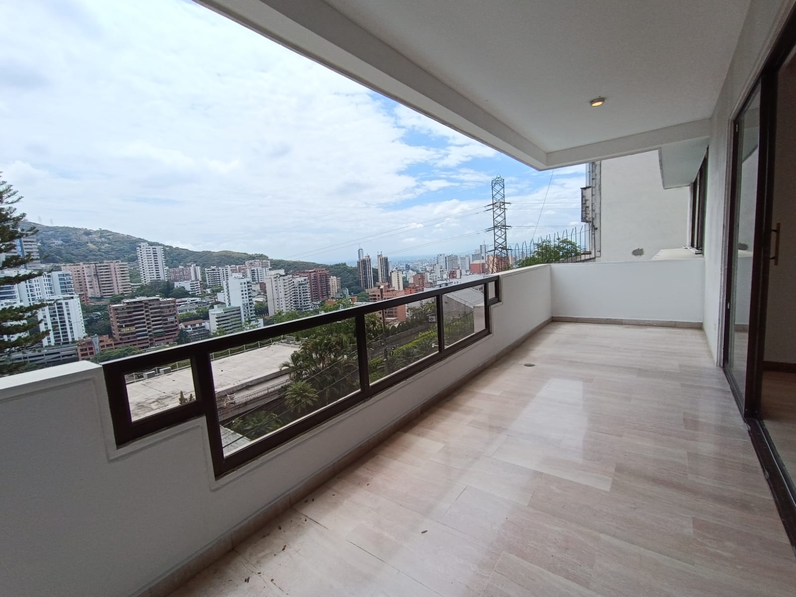 ARRIENDO APARTAMENTO AL OESTE DE CALI - LA ARBOLEDA