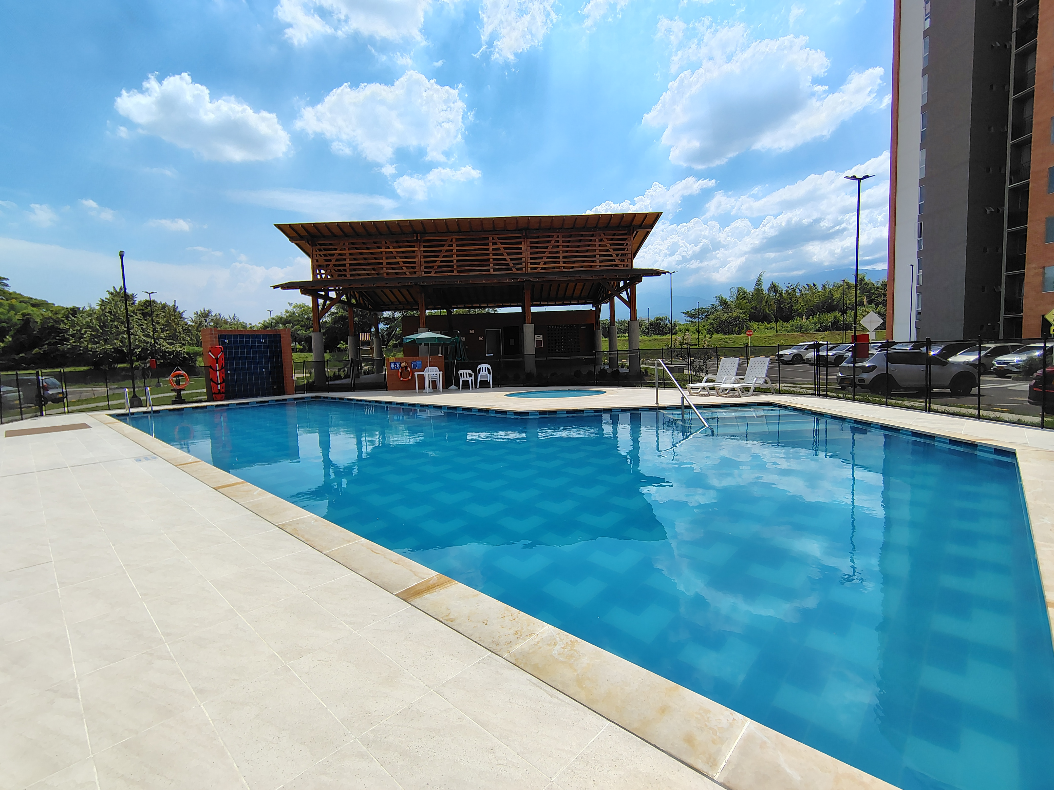 ARRIENDO APARTAMENTO  EN CIUDADELA MELENDEZ  CR CUARZO 1003