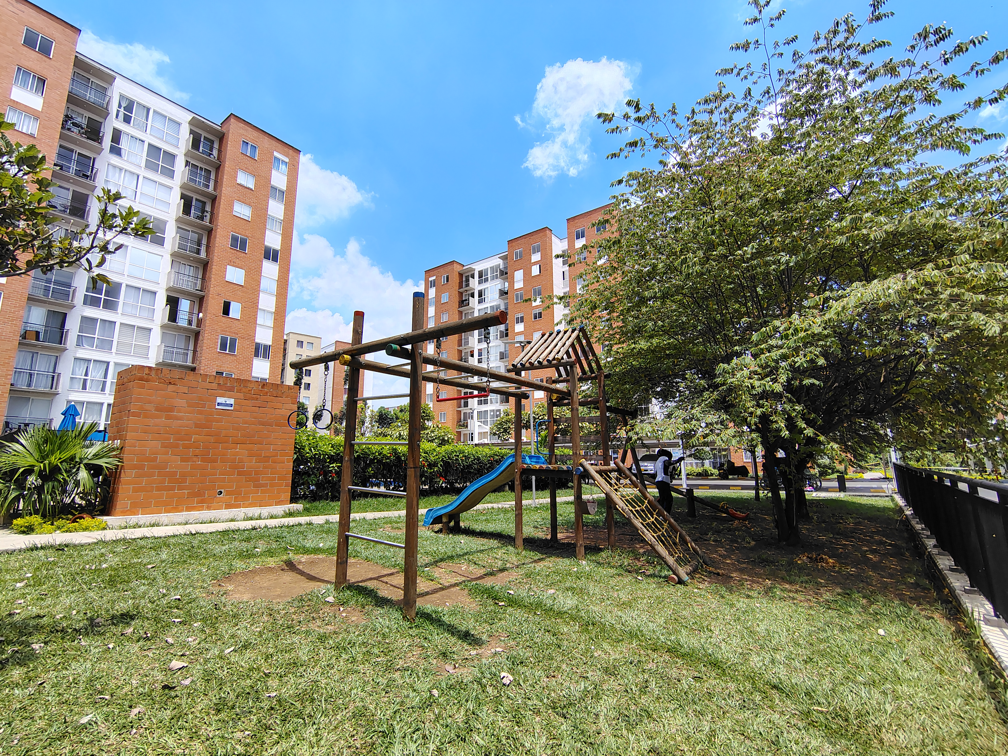 ARRIENDO APARTAMENTO AL SUR DE CALI BARRIO CIUDAD MELÉNDEZ