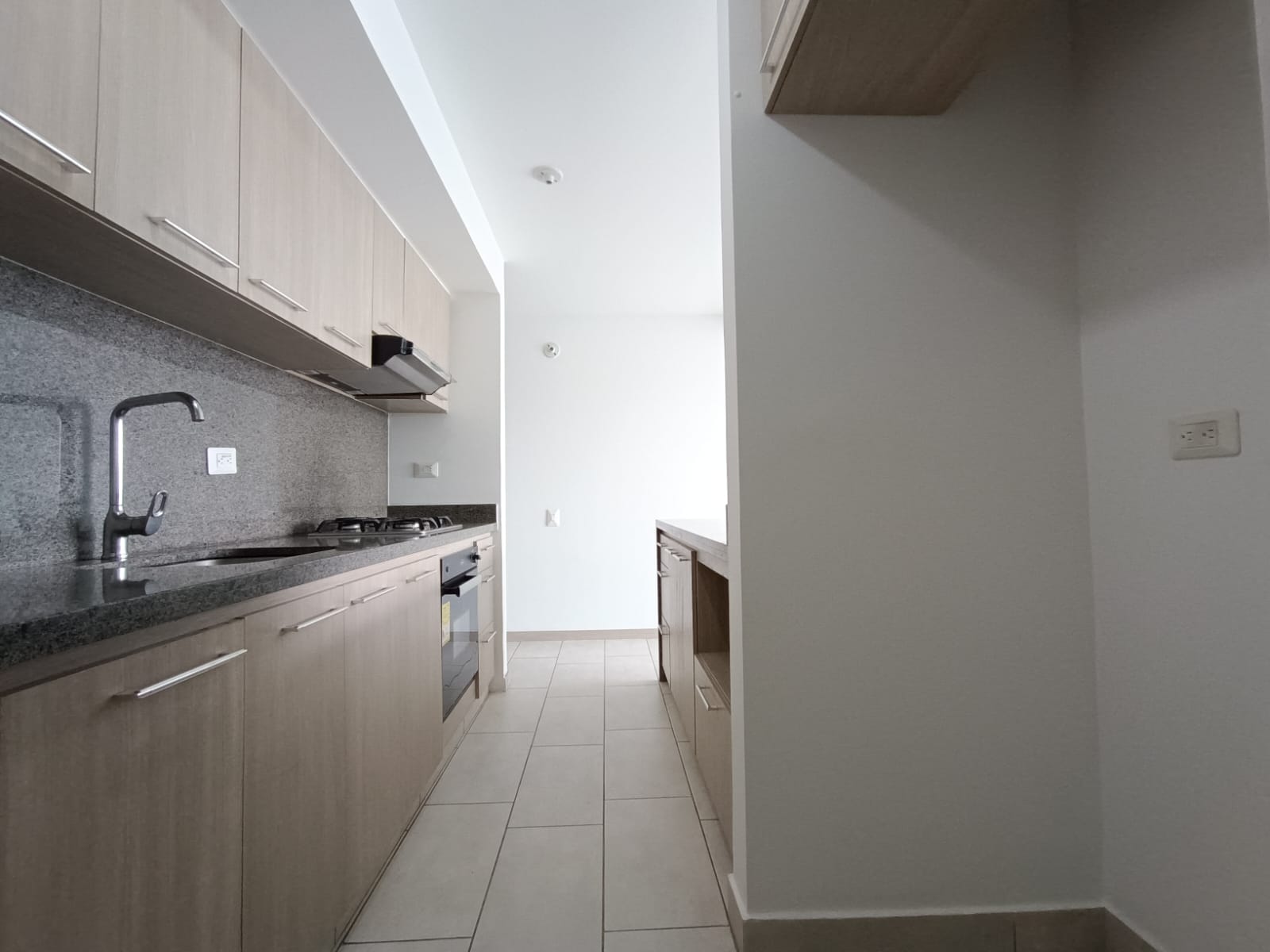 VENDO APARTAMENTO EN PISO 6 - BOSQUES DE BOCHALEMA