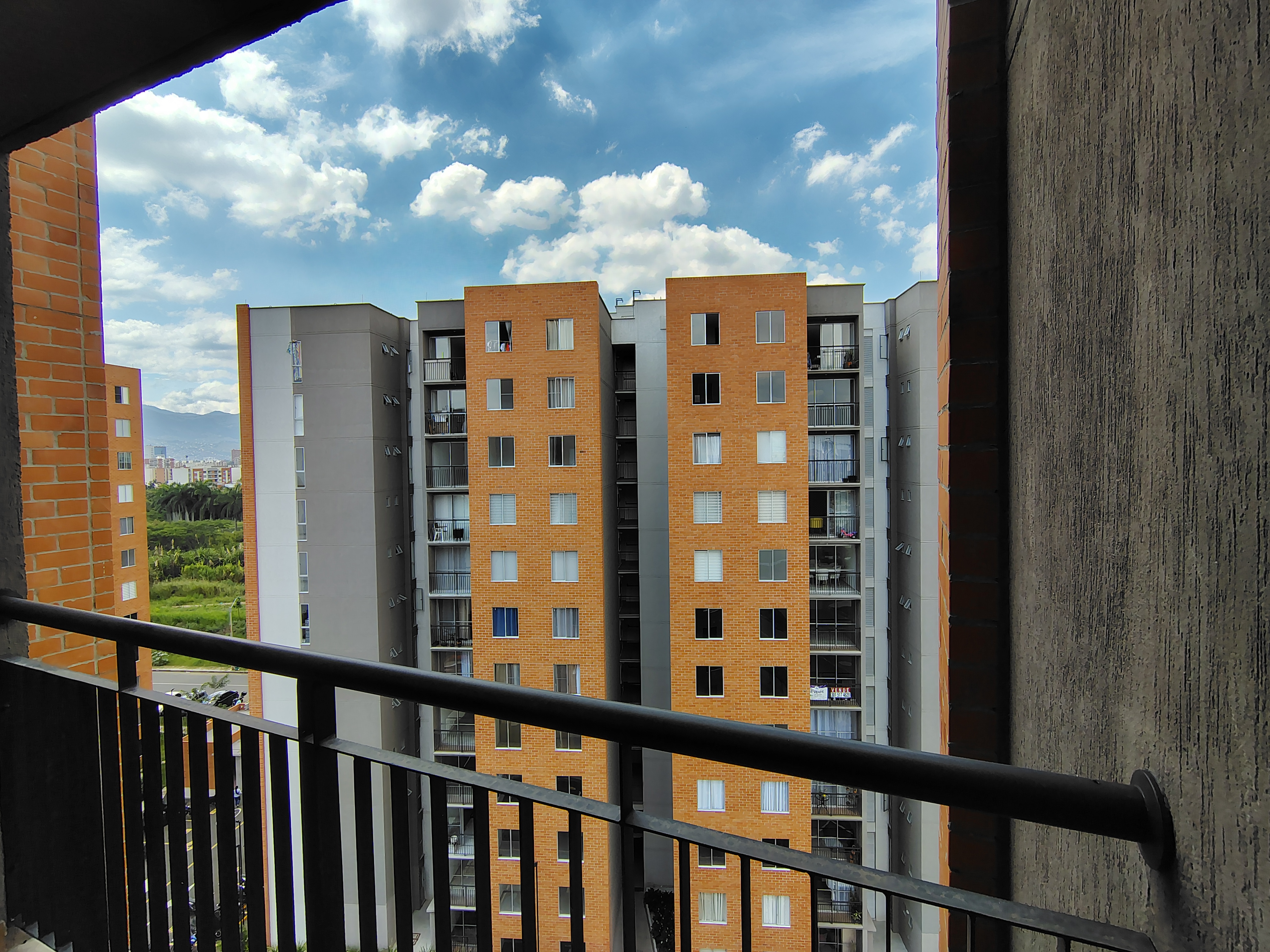 ARRIENDO APARTAMENTO  EN CIUDADELA MELENDEZ  CR CUARZO 1003