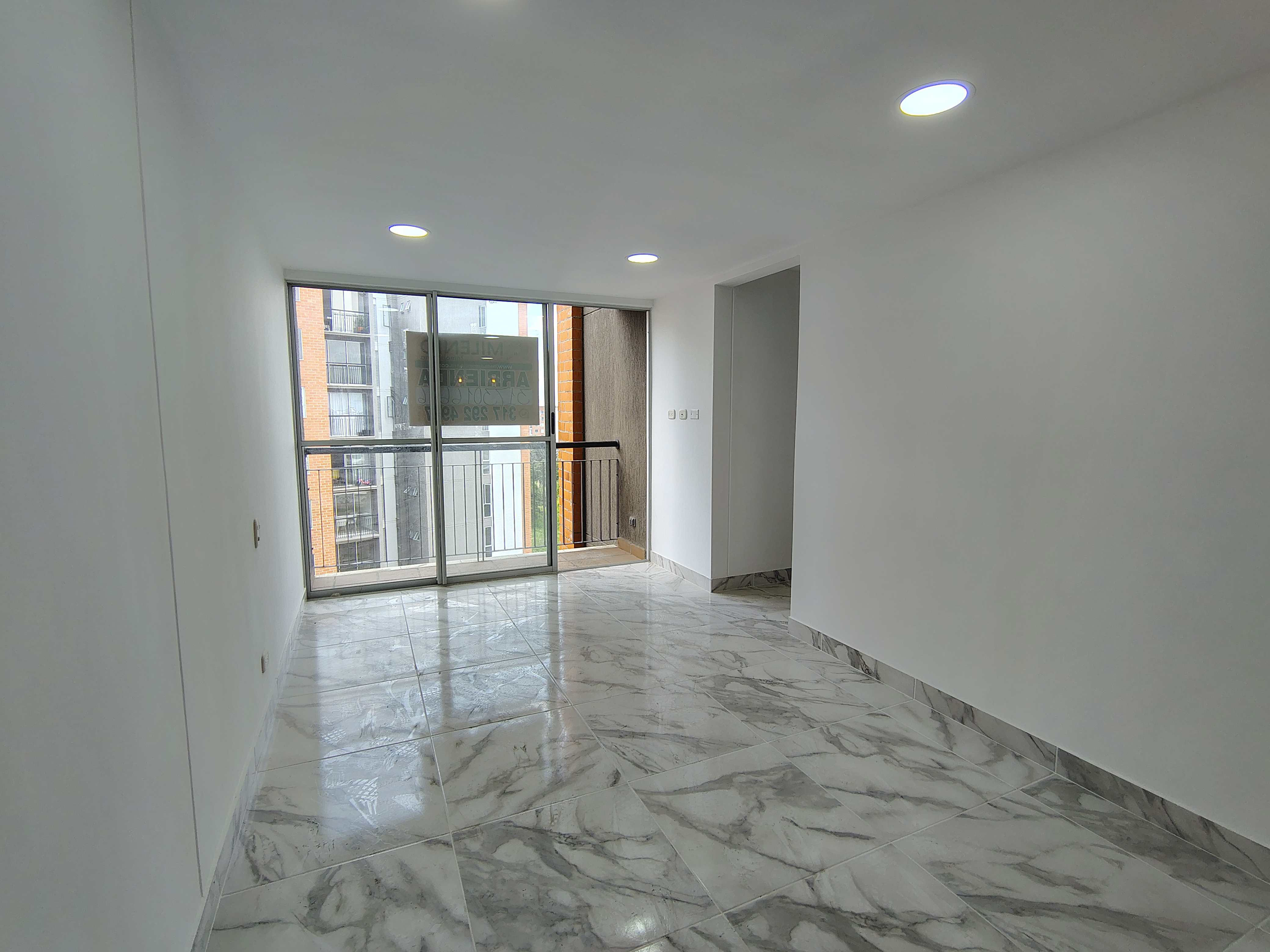 ARRIENDO APARTAMENTO  EN CIUDADELA MELENDEZ  CR CUARZO 1003