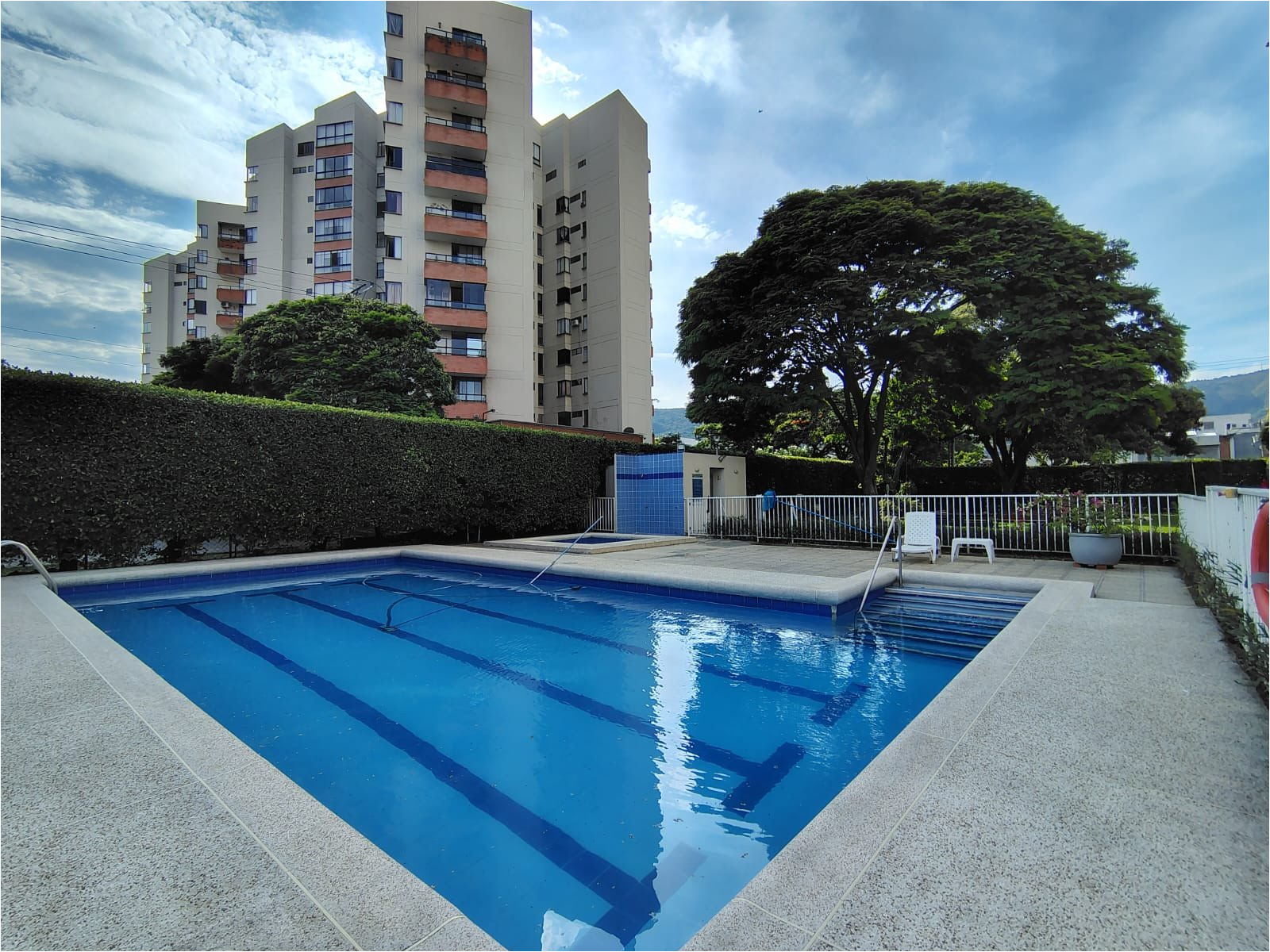 APARTAMENTO EN ARRIENDO AL NORTE DE CALI PRADOS DEL NORTE