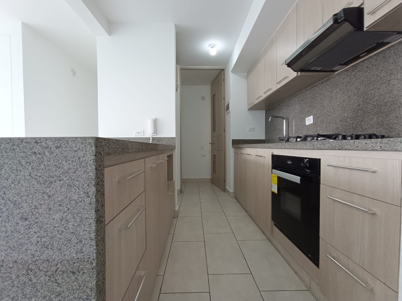 VENDO APARTAMENTO EN PISO 6 - BOSQUES DE BOCHALEMA