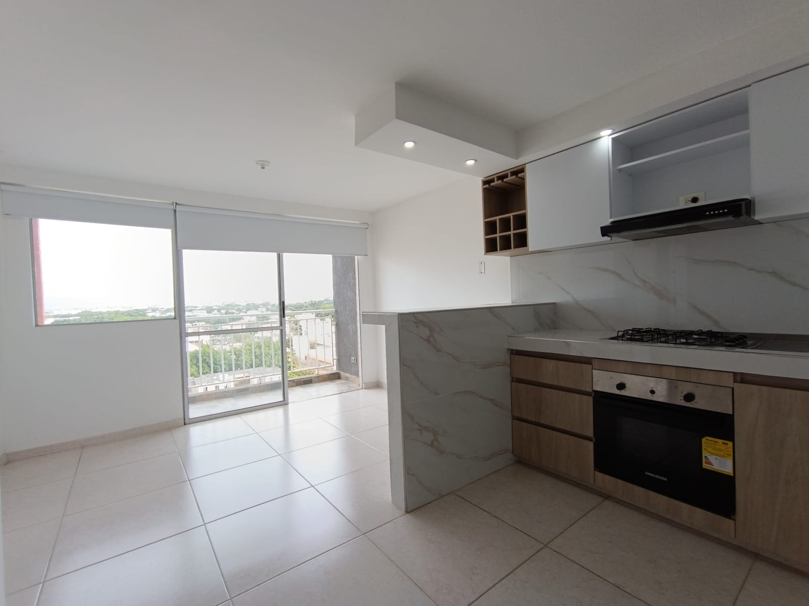 VENDO APARTAMENTO EN PISO 14 AL SUR DE CALI - CIUDAD 2000
