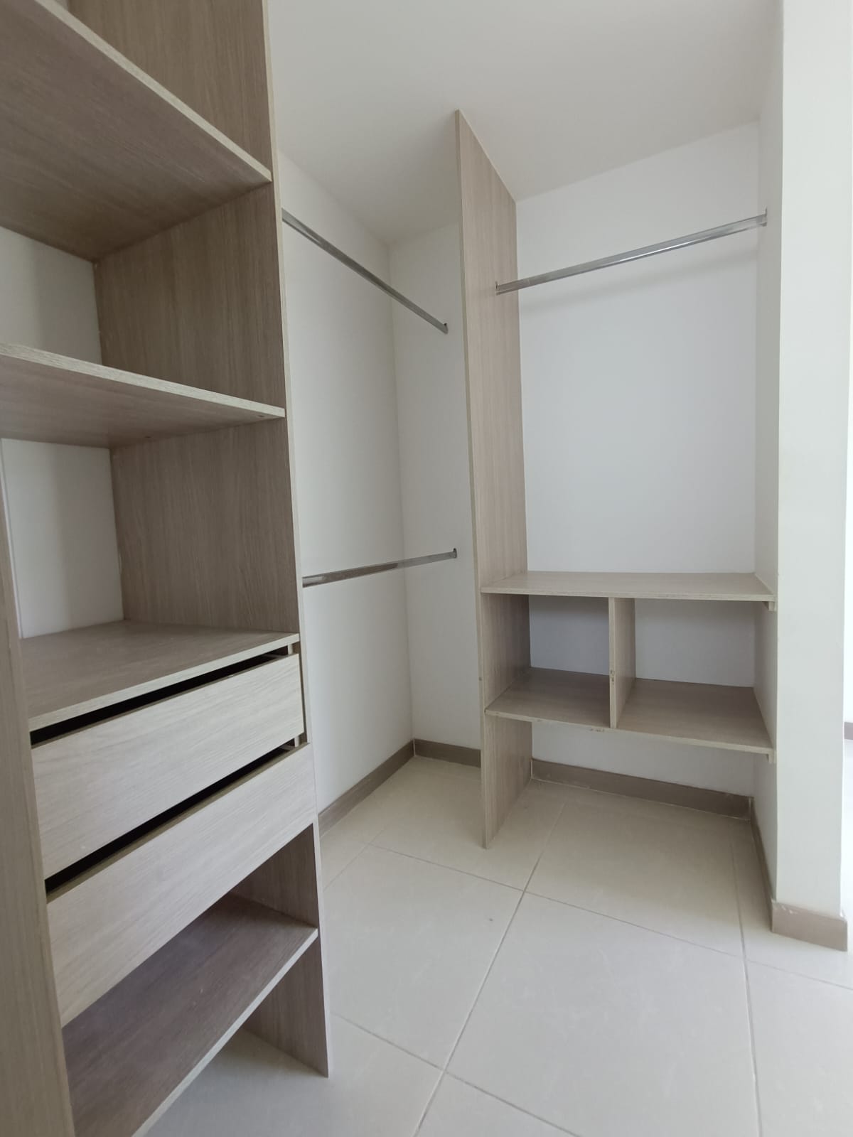 APARTAMENTO PARA ARRIENDO EN PRIMER PISO - PALMERAS DE VERDE ALFAGUARA