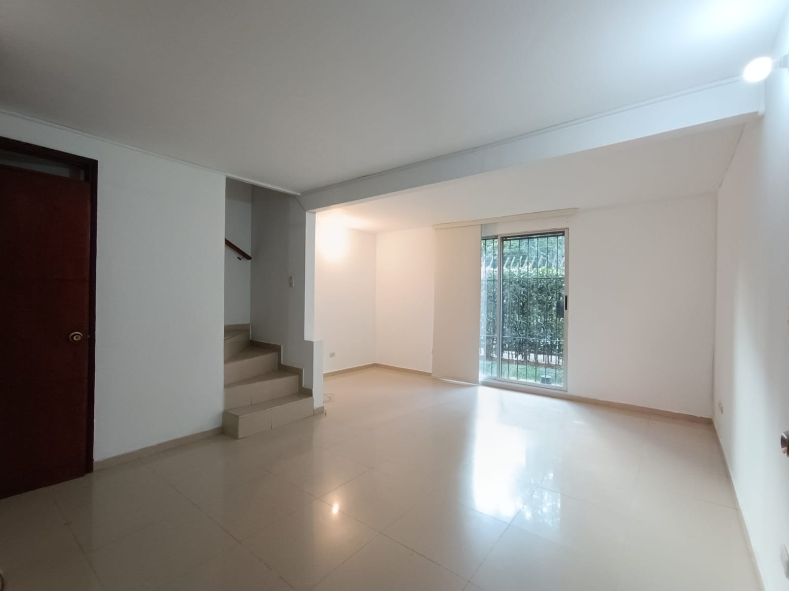 ARRIENDO CASA AL SUR DE CALI -  VALLE DEL LILI CR RESERVAS DEL LILI