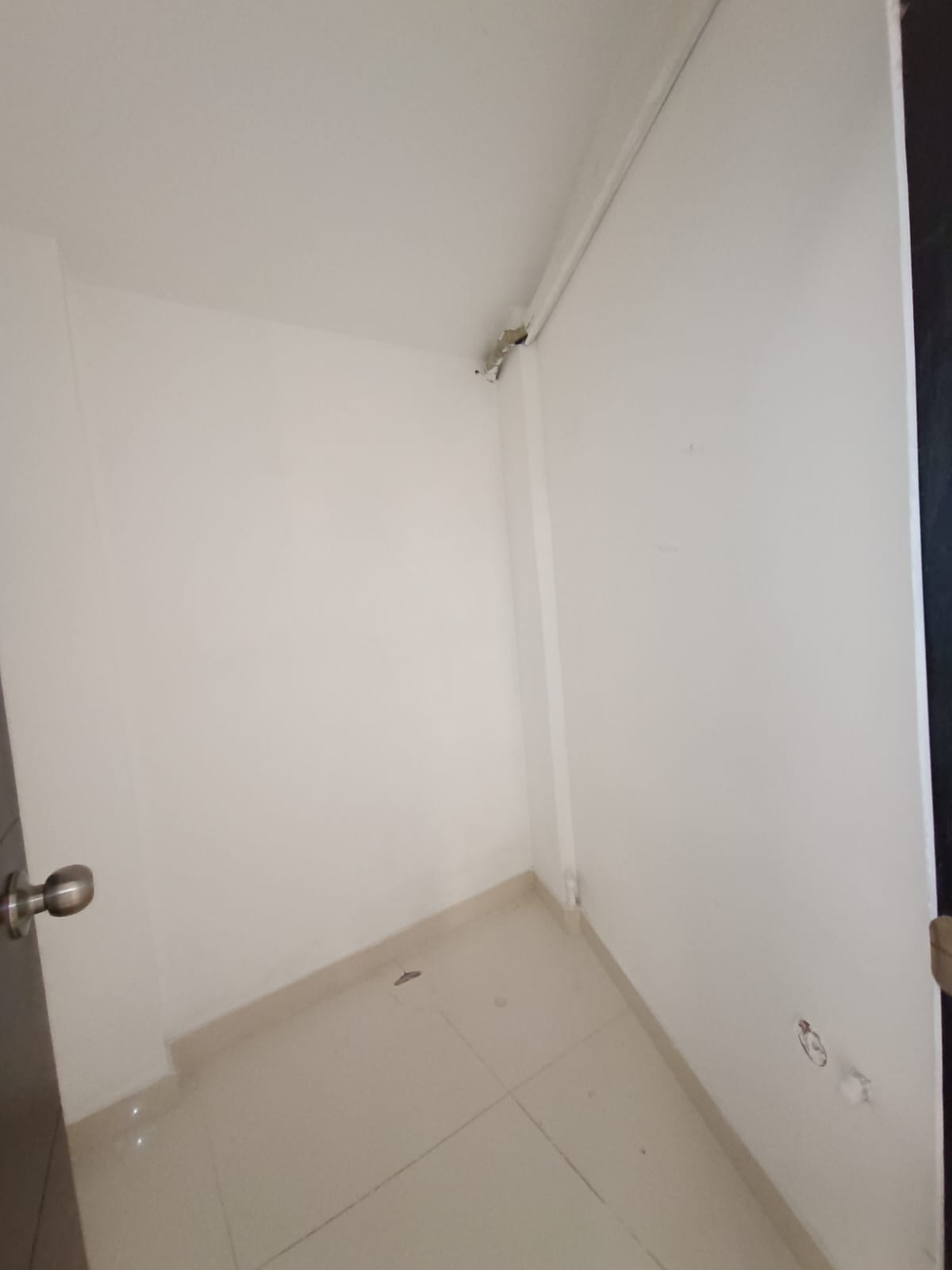 LOCAL COMERCIAL EN ARRIENDO EN CALI CC UNICENTRO