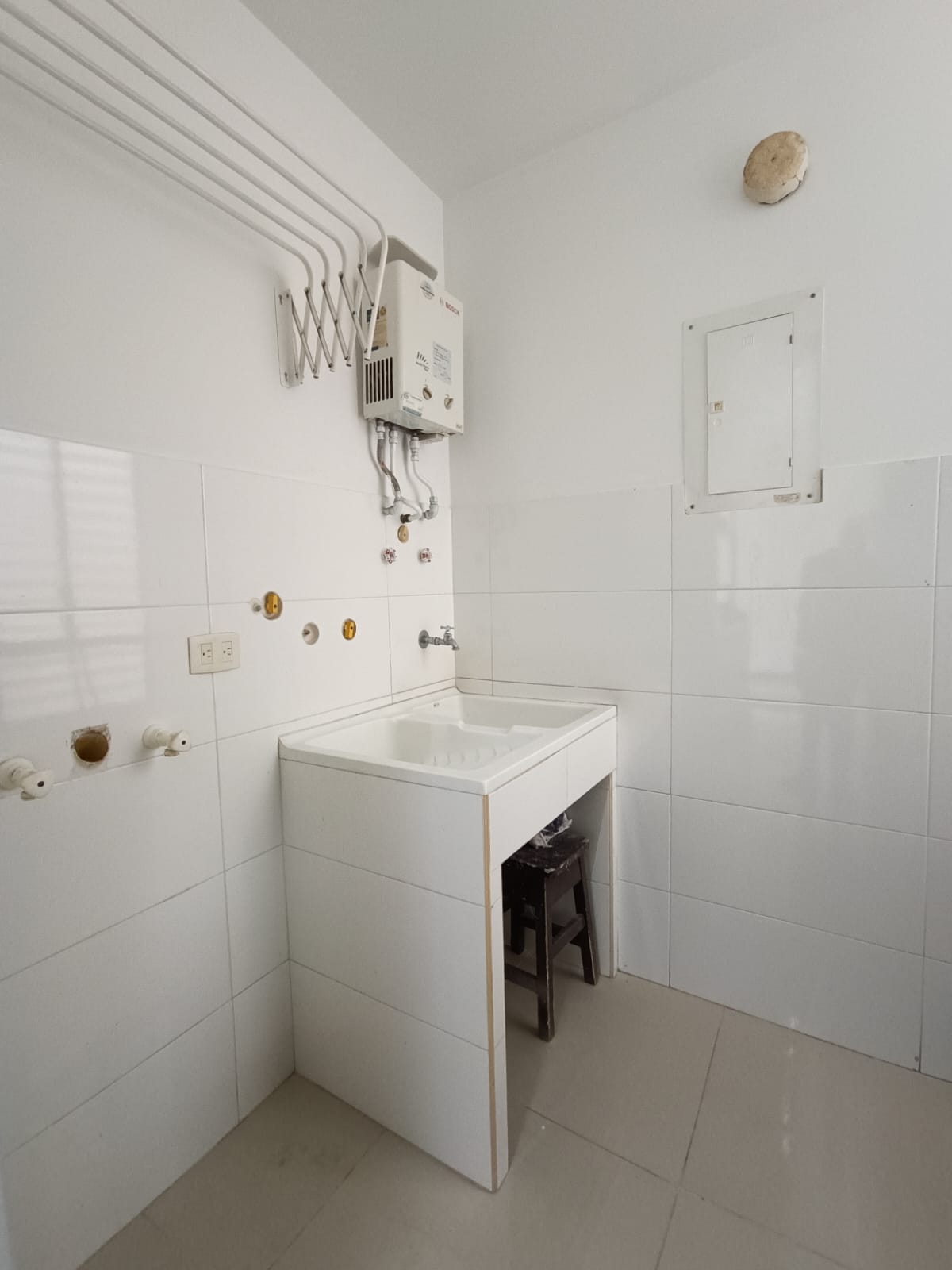 Arriendo Apartamento Edificio Montjuic - Barrio Santa Teresita