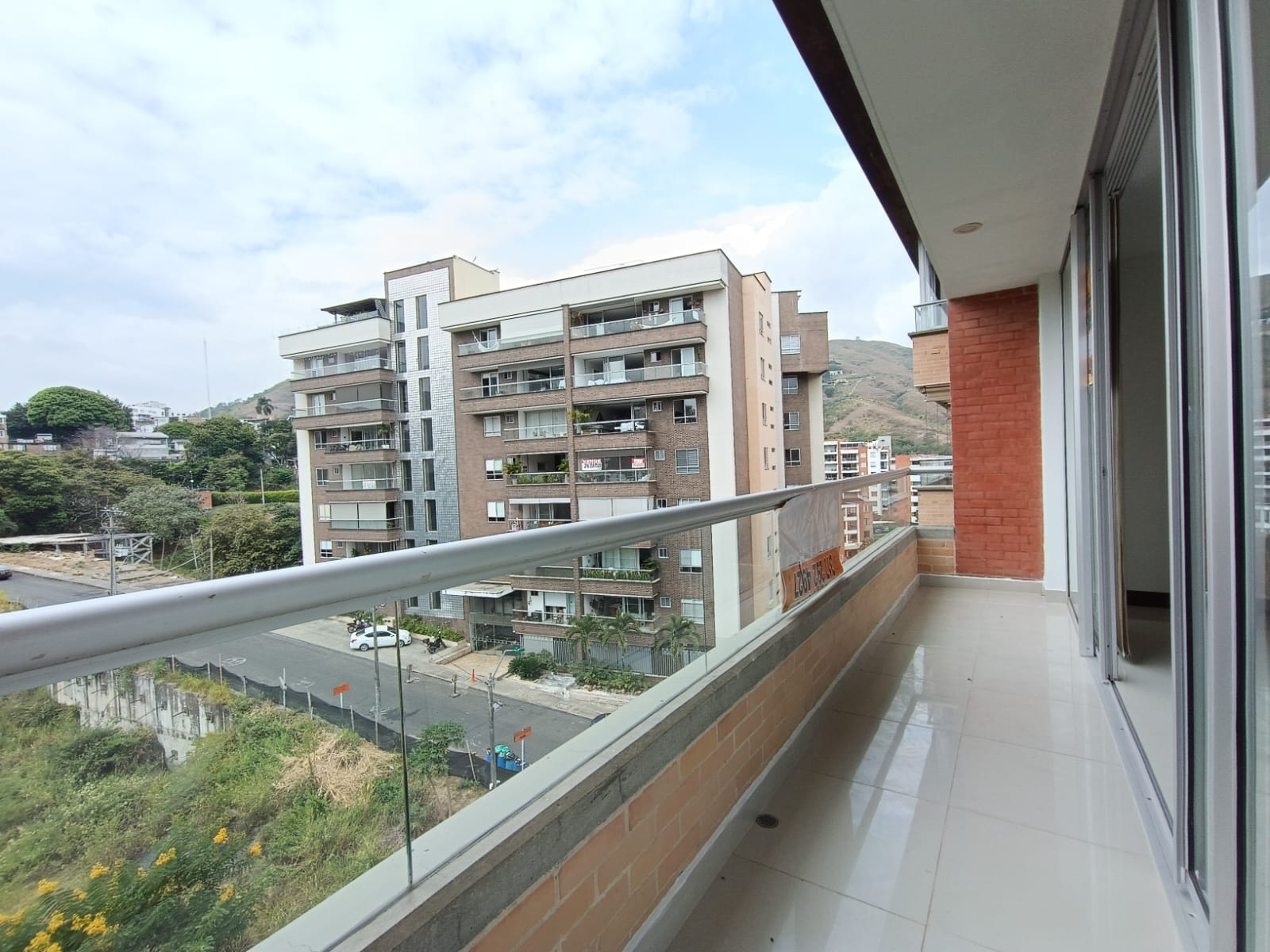 Arriendo Apartamento Edificio Montjuic - Barrio Santa Teresita