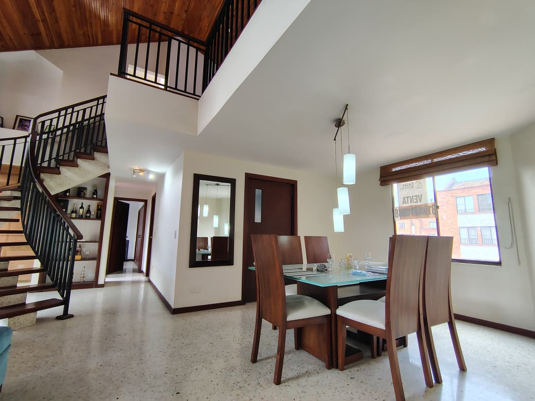 Vendo Penthouse Duplex en Tequendama