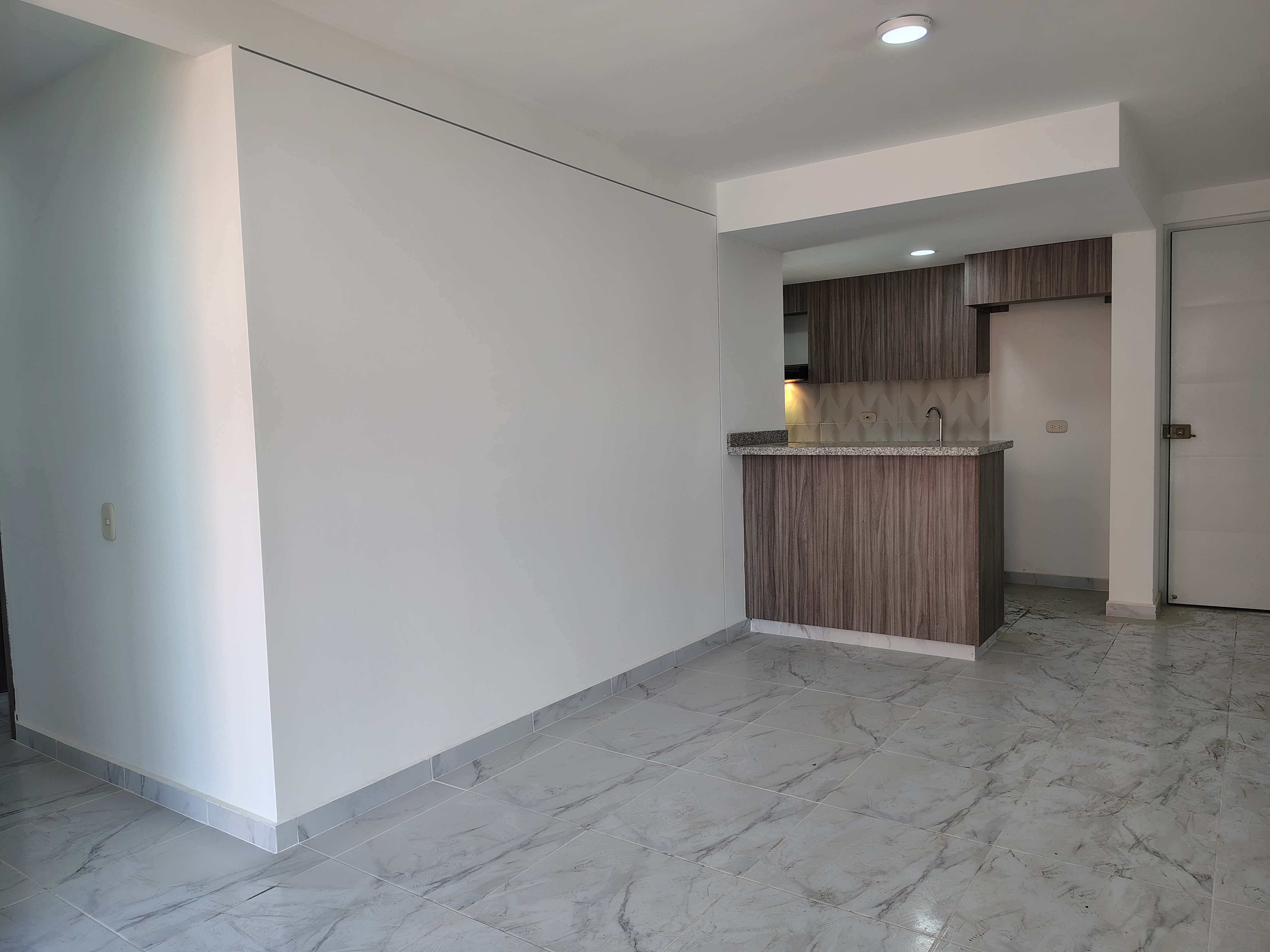 ARRIENDO APARTAMENTO  EN CIUDADELA MELENDEZ  CR CUARZO APTO 907