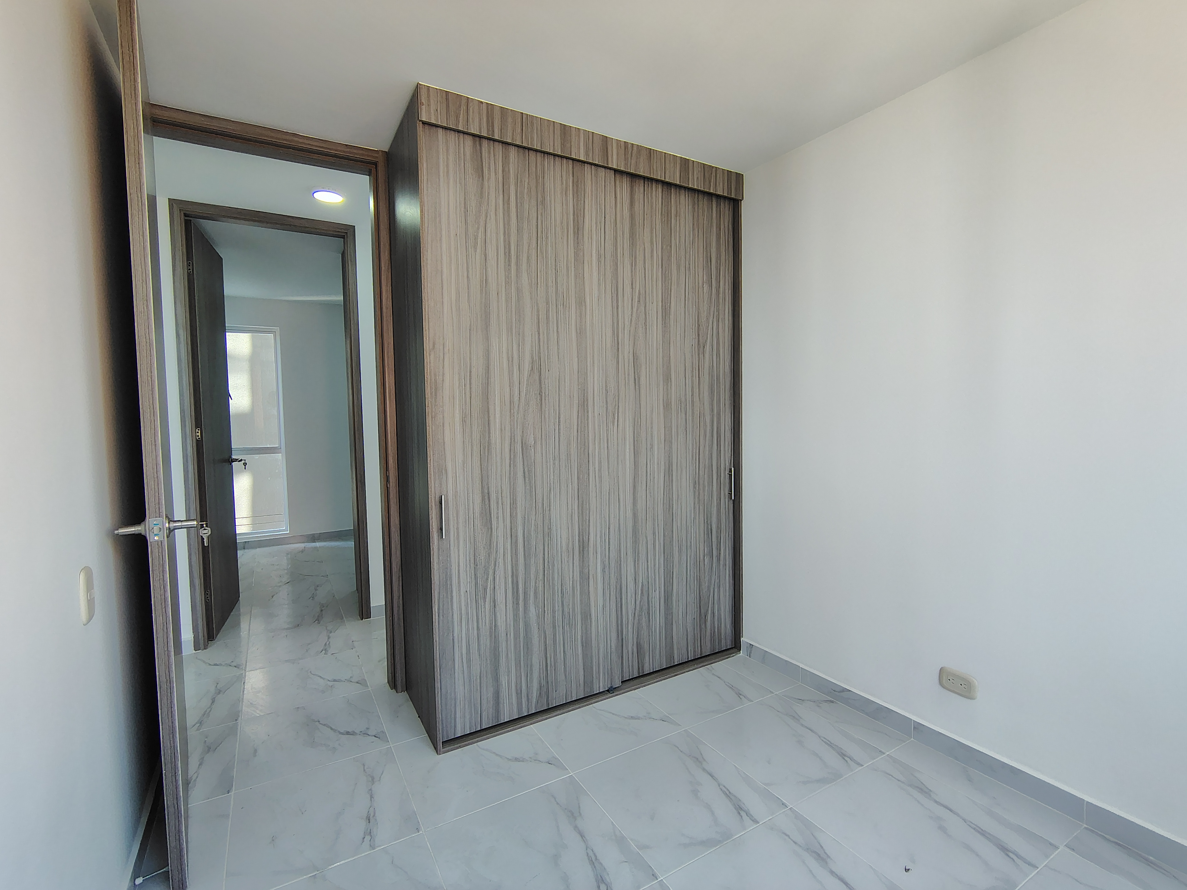 ARRIENDO APARTAMENTO  EN CIUDADELA MELENDEZ  CR CUARZO APTO 907