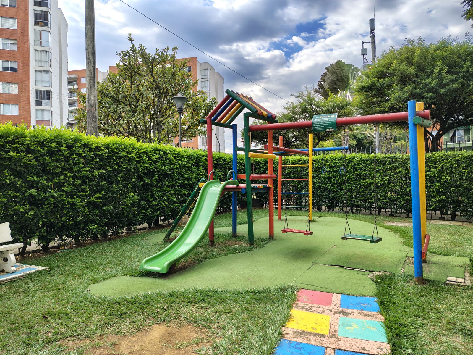 ARRIENDO APARTAMENTO EN VALLE DEL LILI -CALI