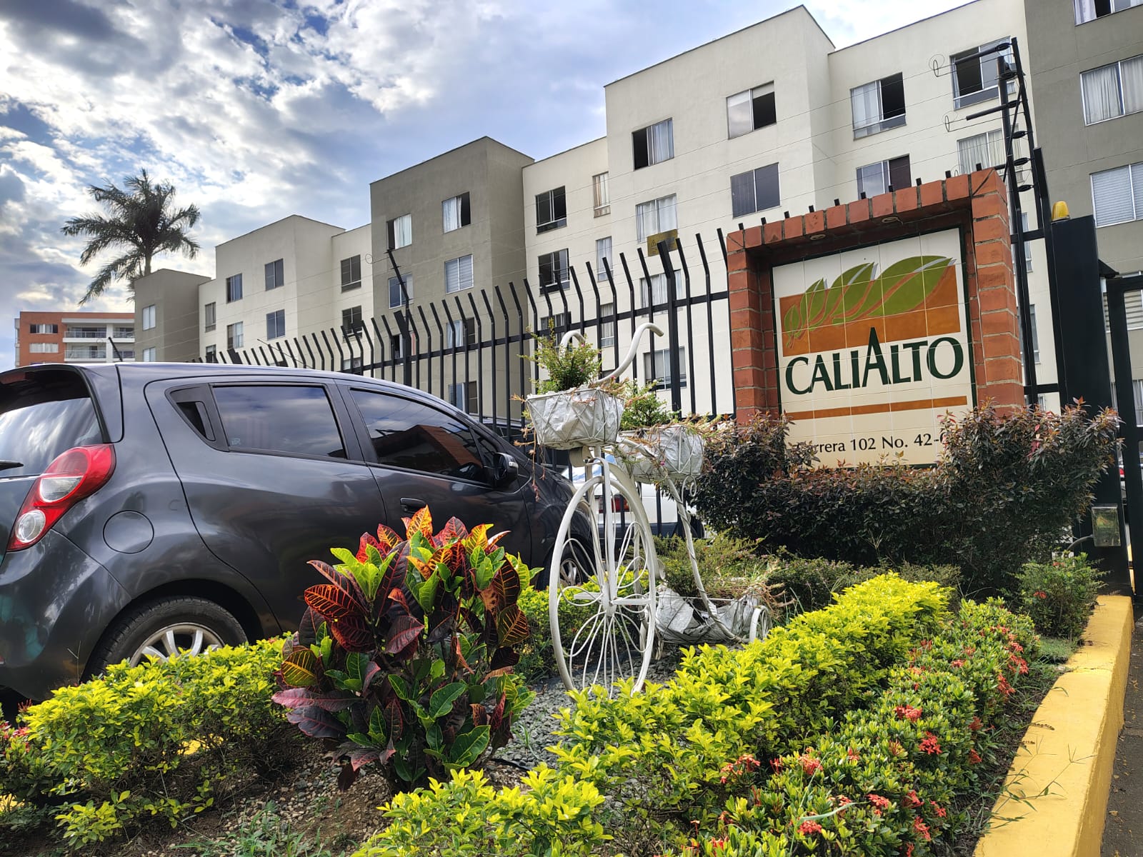 ARRIENDO APARTAMENTO EN VALLE DEL LILI -CALI
