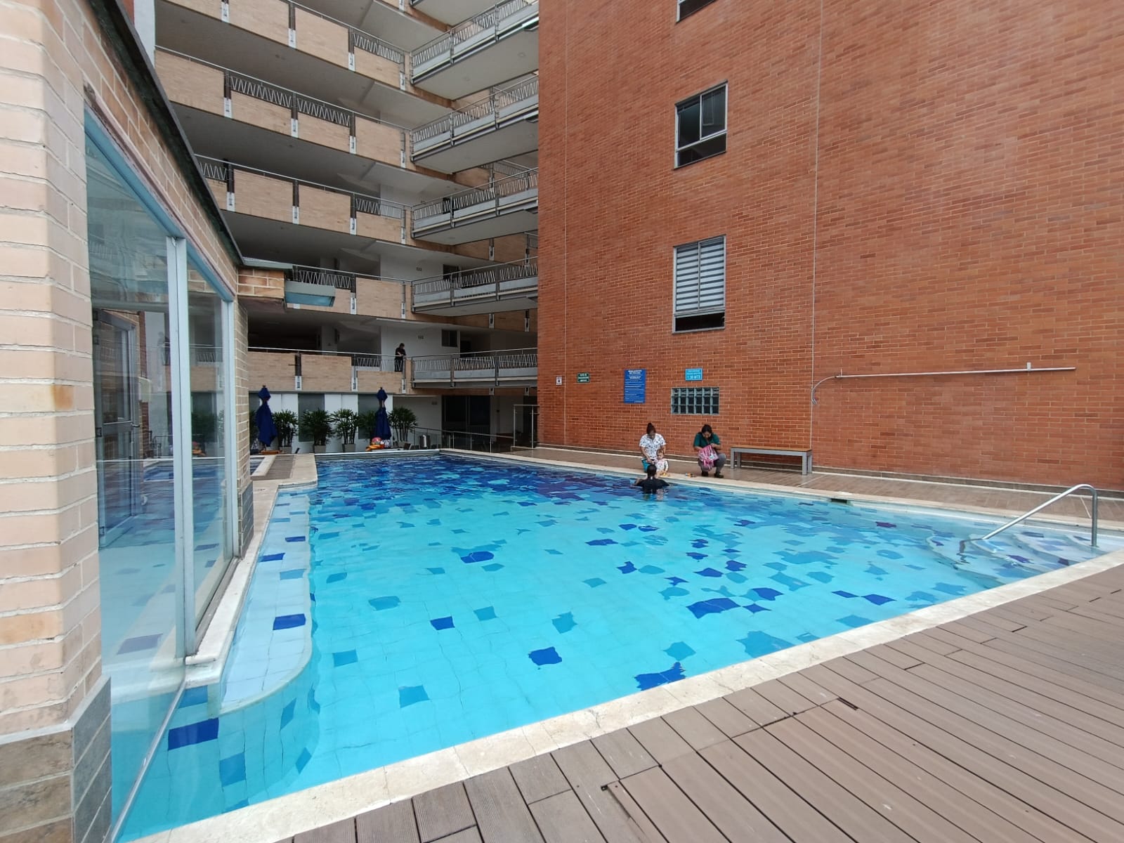 Arriendo Apartamento Edificio Montjuic - Barrio Santa Teresita
