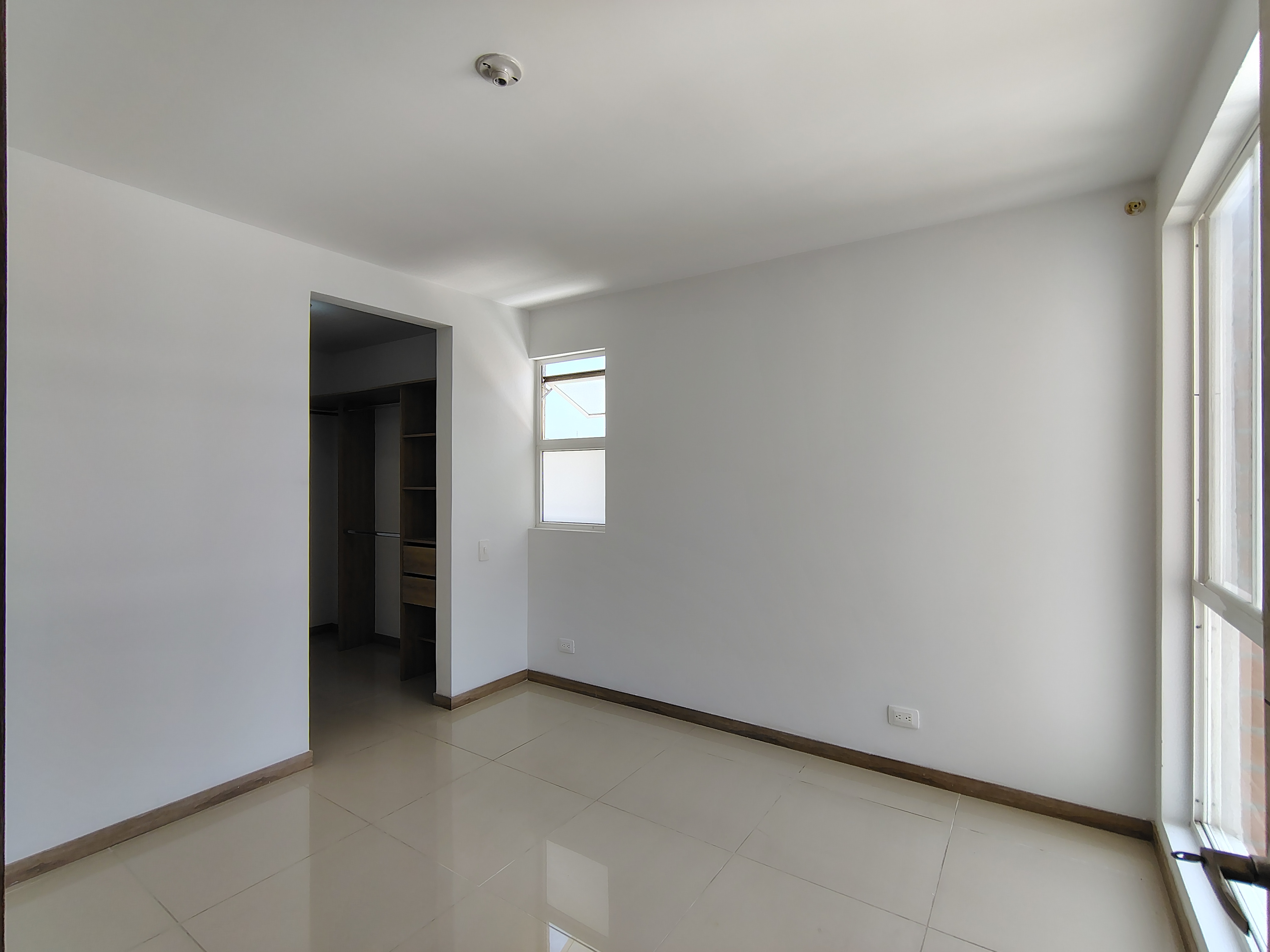 ARRIENDO APARTAMENTO AL SUR DE CALI BARRIO CIUDAD MELÉNDEZ