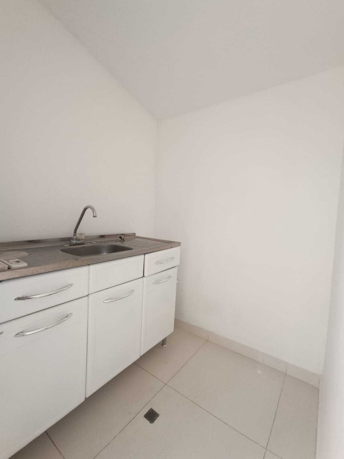 LOCAL COMERCIAL EN ARRIENDO EN CALI CC UNICENTRO