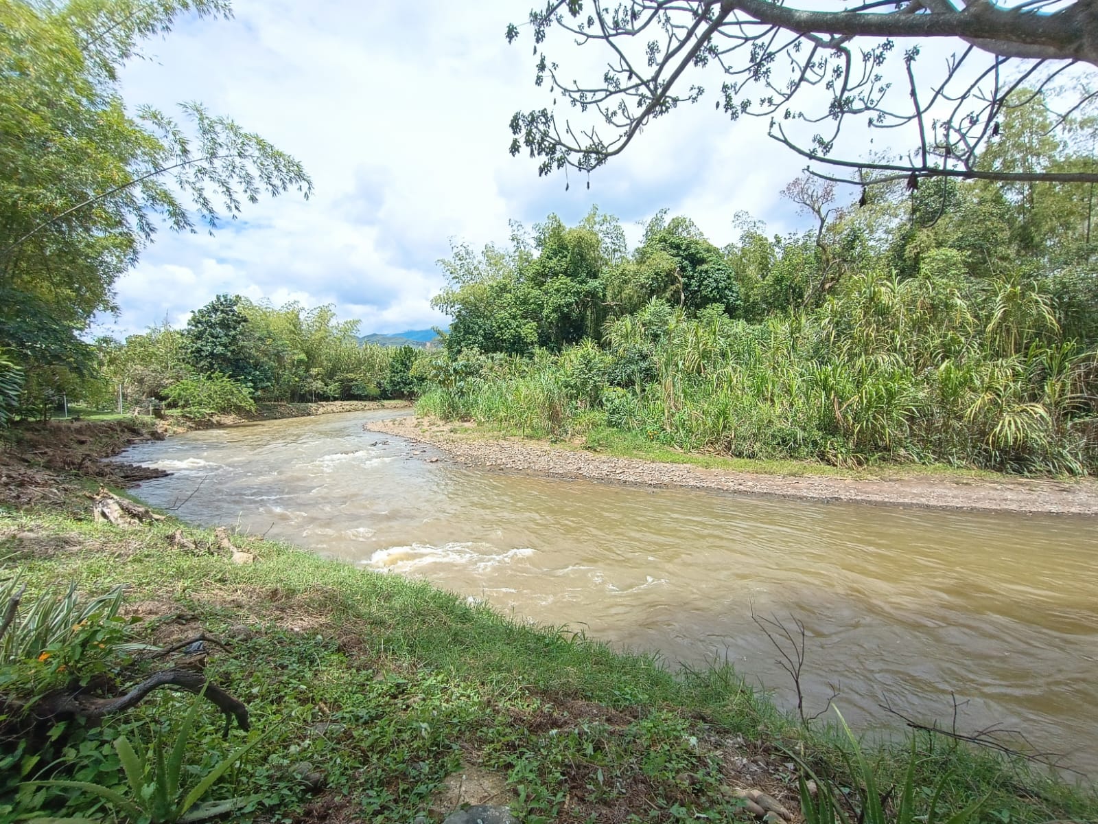 VENTA DE CASA CAMPESTRE EN REMANSOS DEL JORDAN - JAMUNDI
