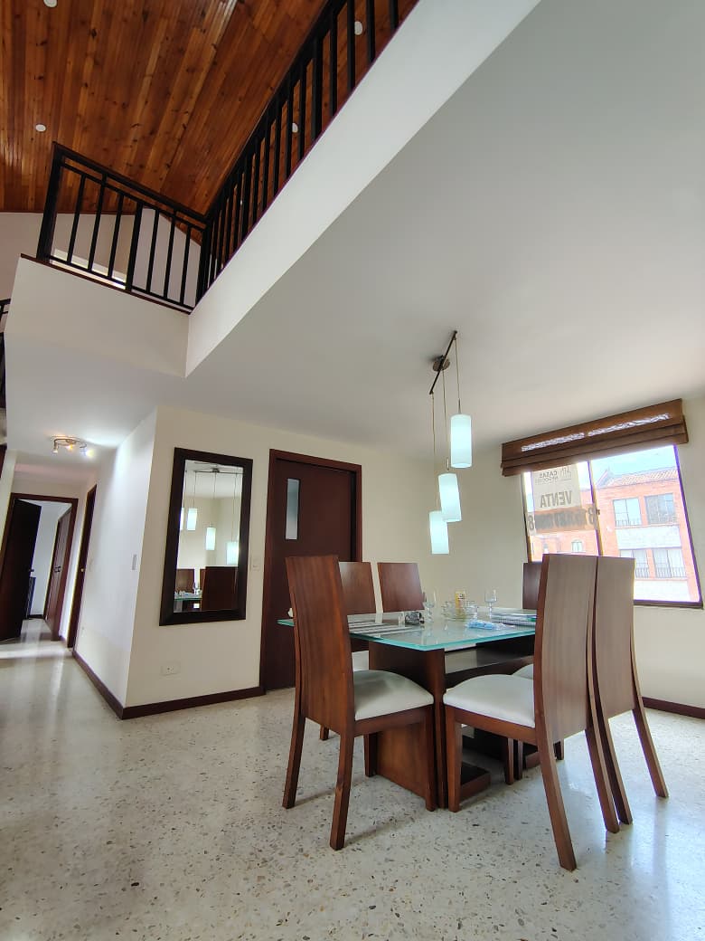 Vendo Penthouse Duplex en Tequendama