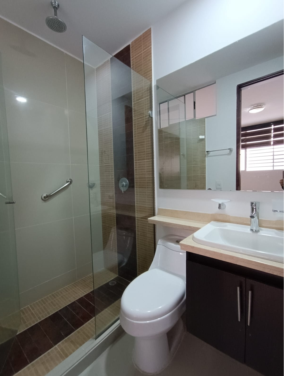 Arriendo Apartamento Edificio Montjuic - Barrio Santa Teresita