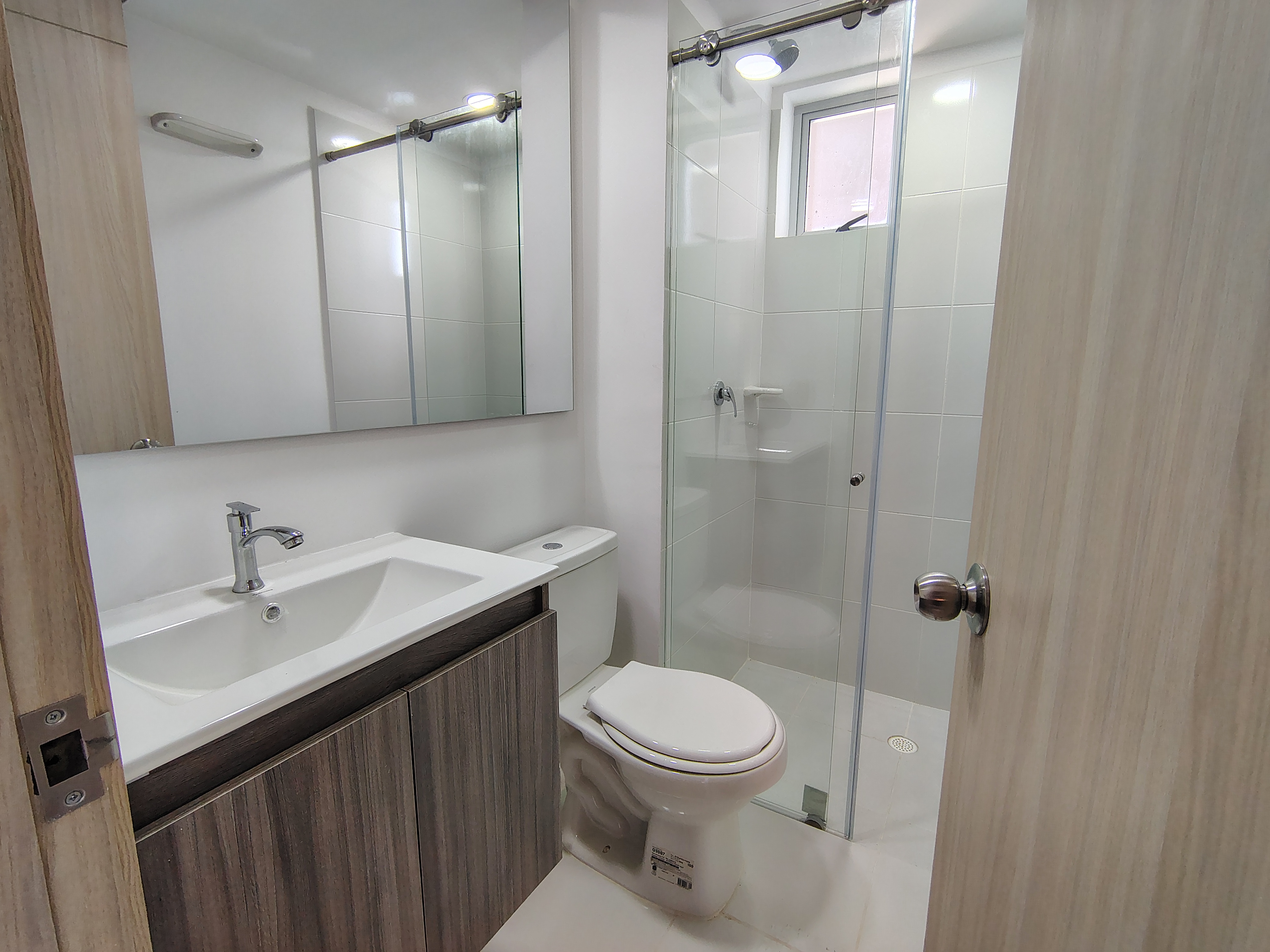 ARRIENDO APARTAMENTO  EN CIUDADELA MELENDEZ  CR CUARZO 807