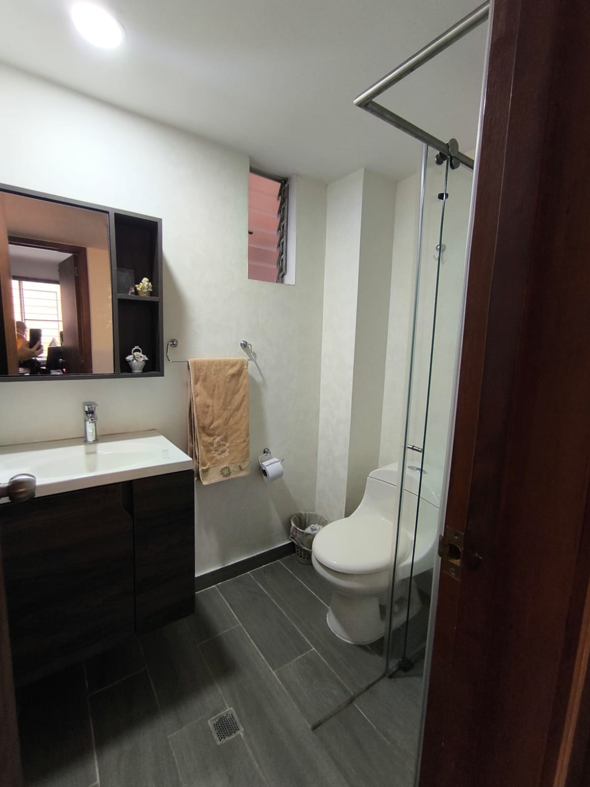 VENDO APARTAMENTO EN  BARRIO LA HACIENDA