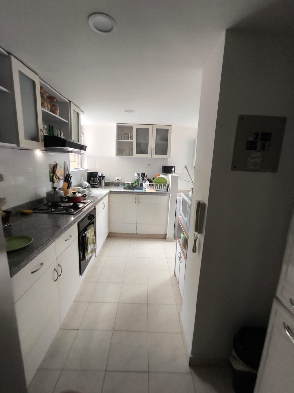 VENDO APARTAMENTO EN  BARRIO LA HACIENDA