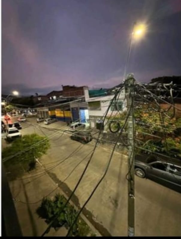 ARRIENDO BODEGA  BARRIO BRETAÑA - CALI