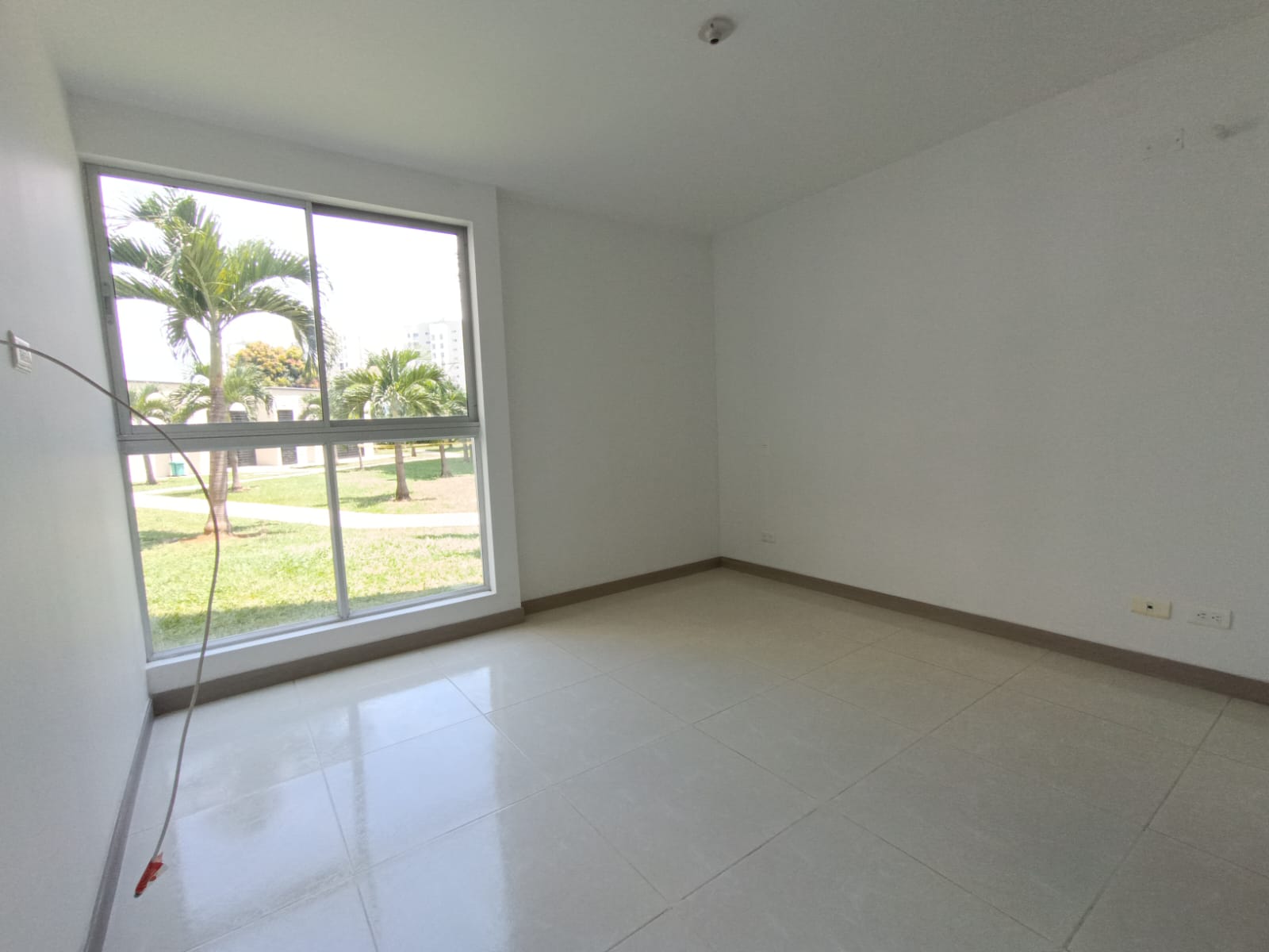 APARTAMENTO PARA ARRIENDO EN PRIMER PISO - PALMERAS DE VERDE ALFAGUARA