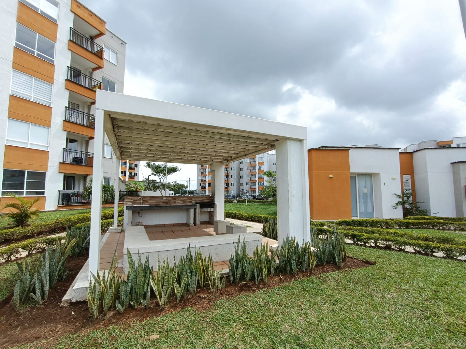 APARTAMENTO PARA ARRIENDO EN CAMINOS DE PANGOLA