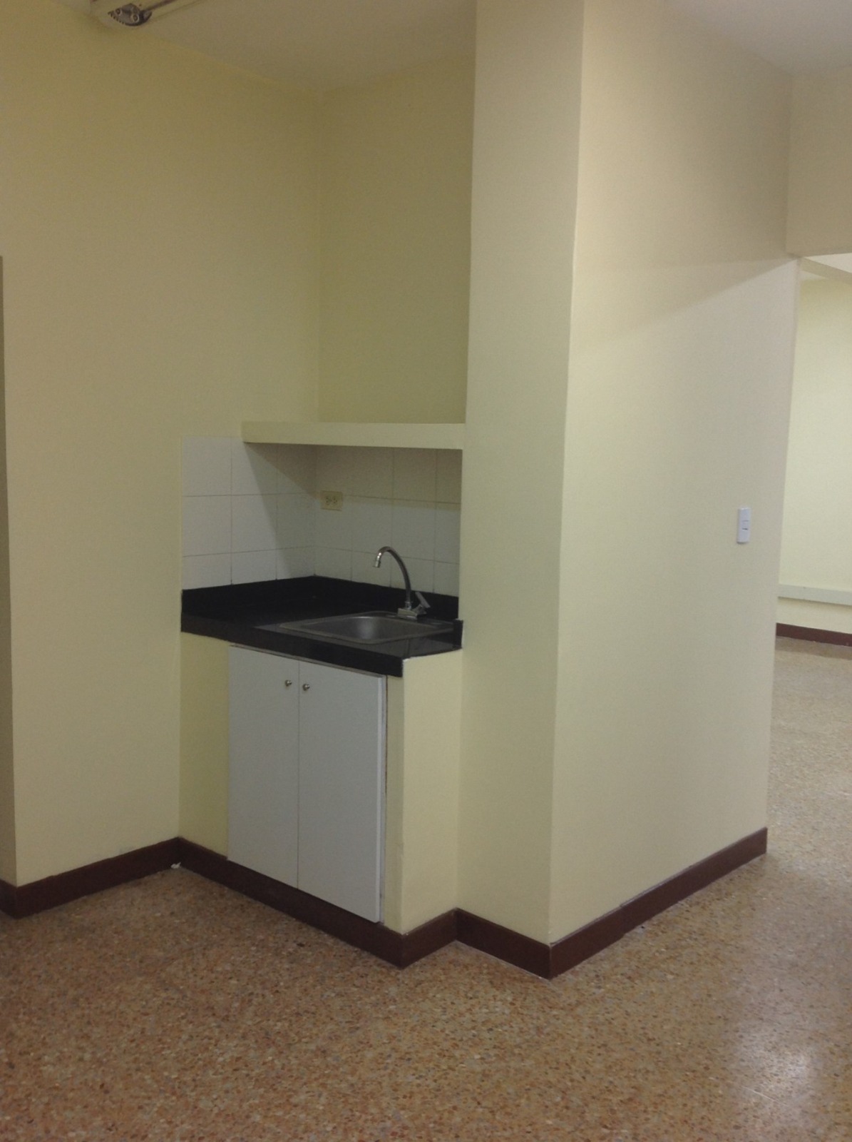 ARRIENDO LOCAL COMERCIAL AL SUR DE CALI BARRIO EL CEDRO