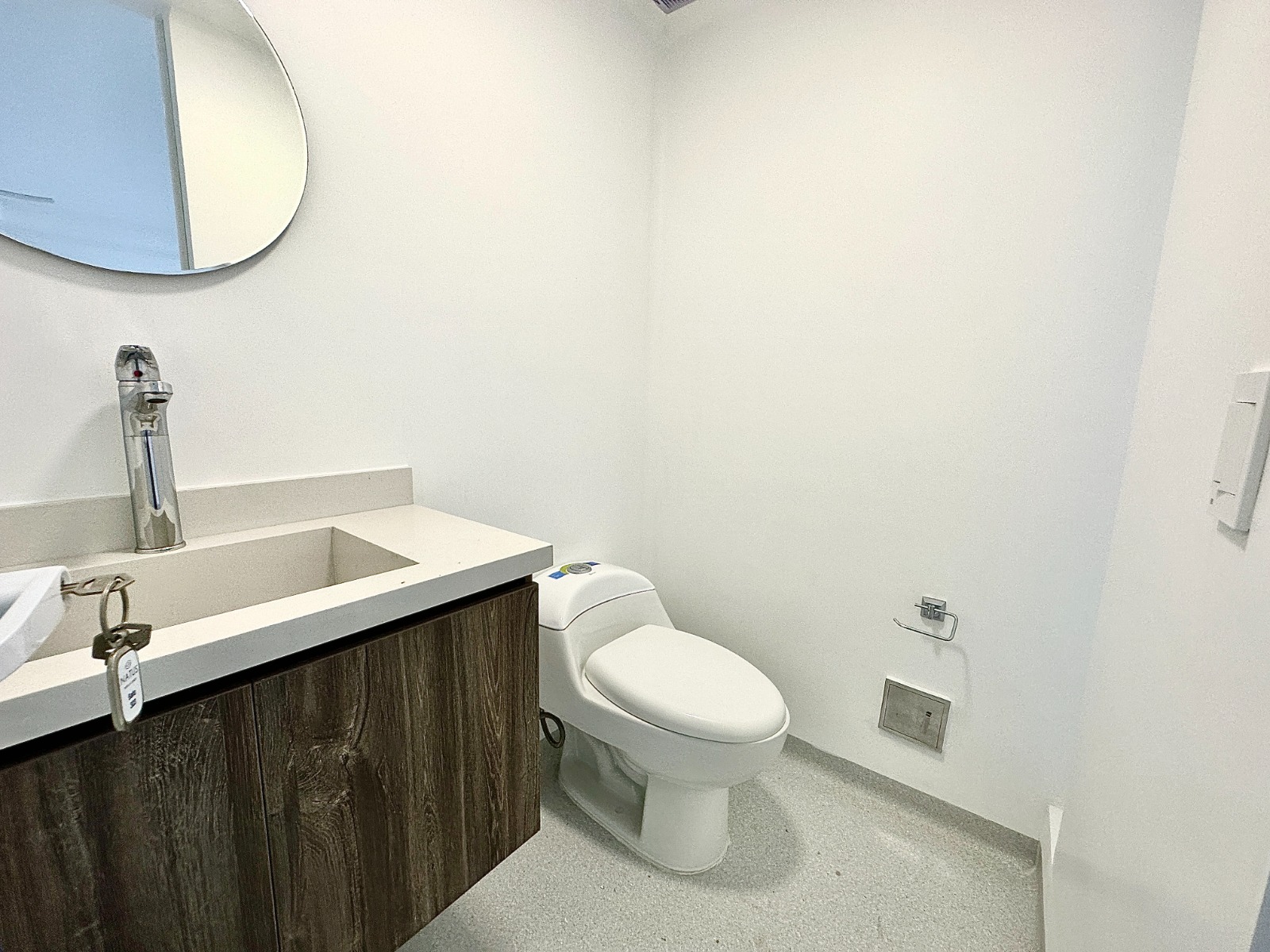 ARRIENDO CONSULTORIO AL SUR DE CALI BARRIO EN SAN FERNANDO