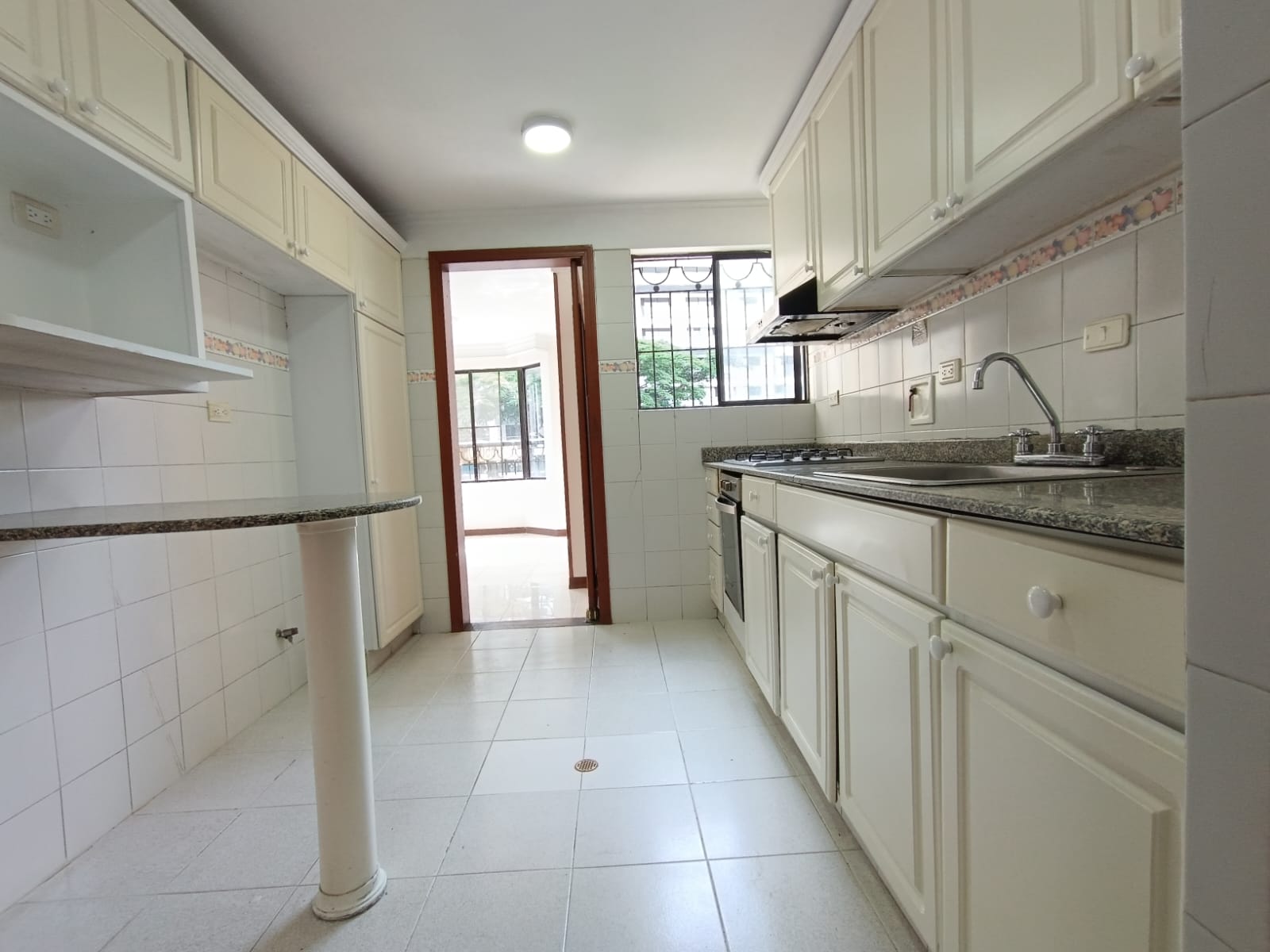 ARRIENDO APARTAMENTO AL NORTE DE CALI - EDIFICIO CARBONERO