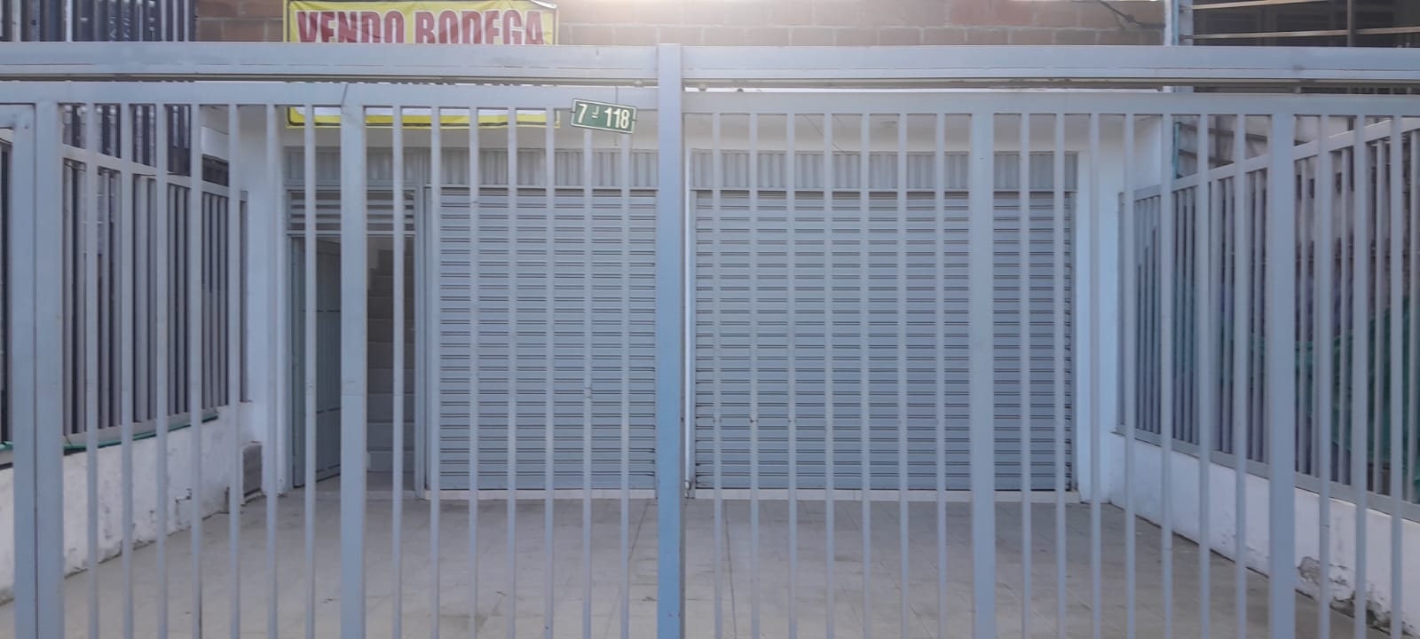 ARRIENDO BODEGA COMERCIAL AL ORIENTE DE CALI BARRIO LOS PINOS