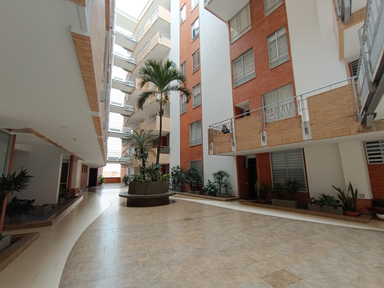 Arriendo Apartamento Edificio Montjuic - Barrio Santa Teresita