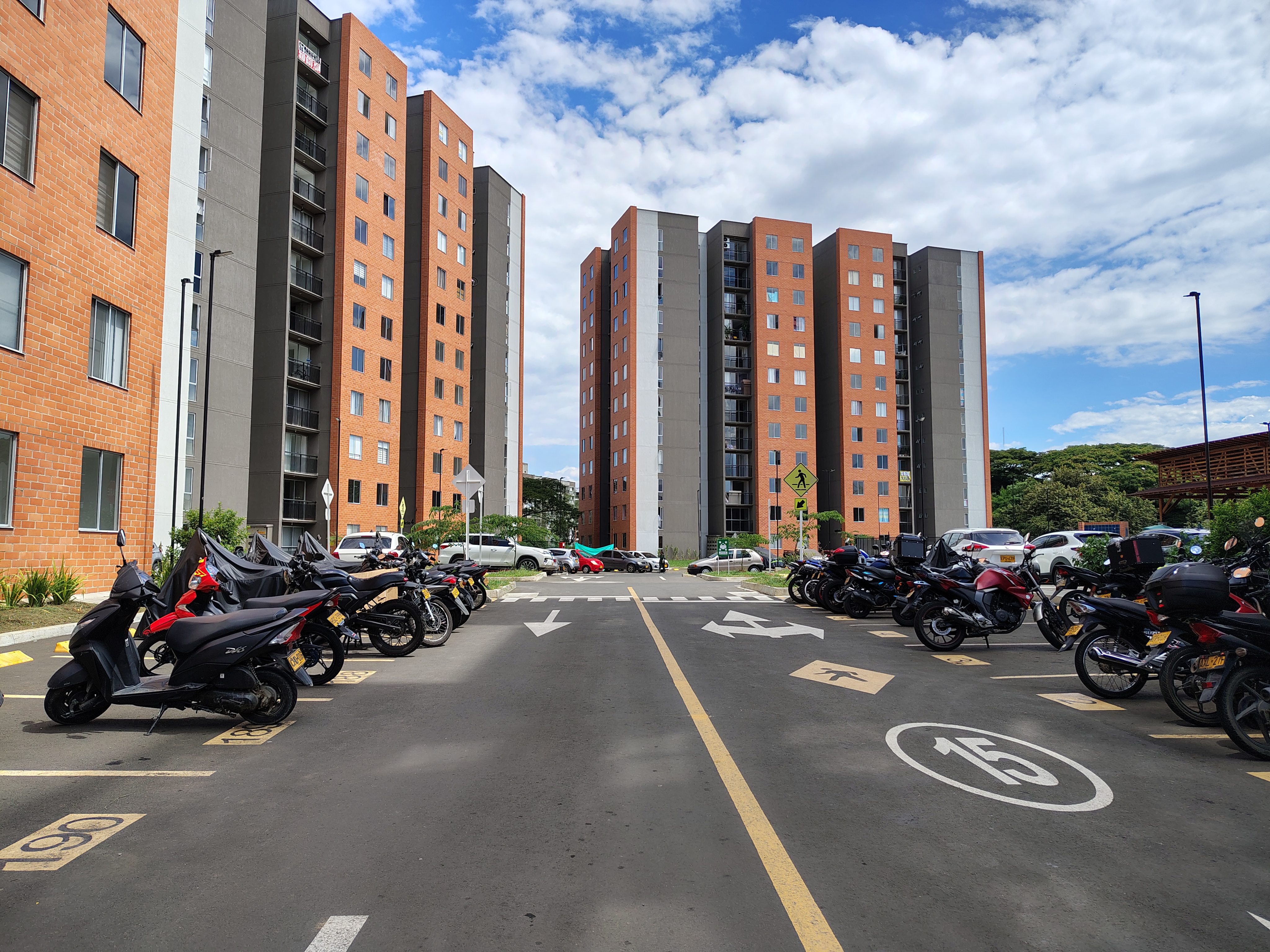 ARRIENDO APARTAMENTO  EN CIUDADELA MELENDEZ  CR CUARZO APTO 907