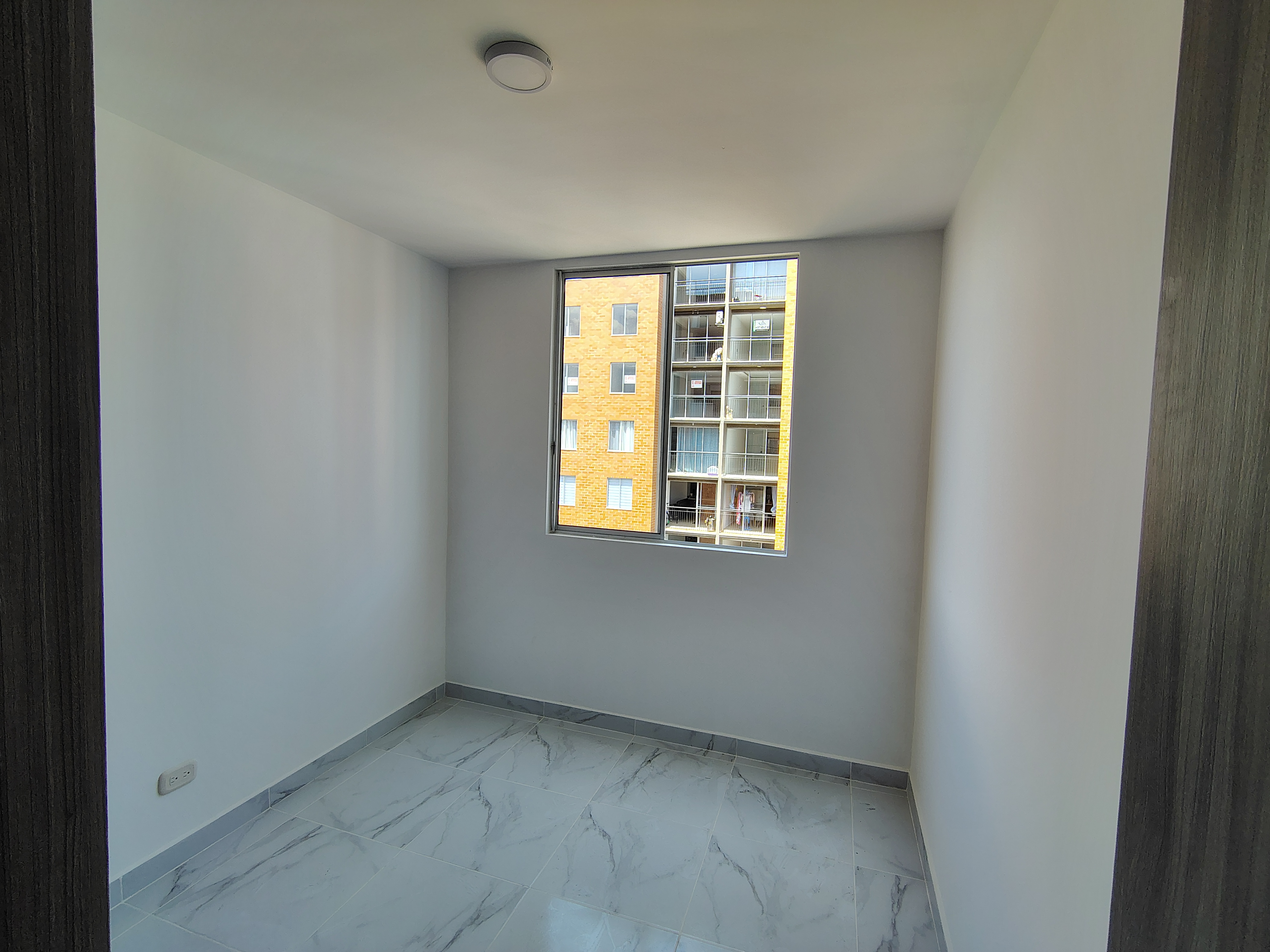 ARRIENDO APARTAMENTO  EN CIUDADELA MELENDEZ  CR CUARZO 807