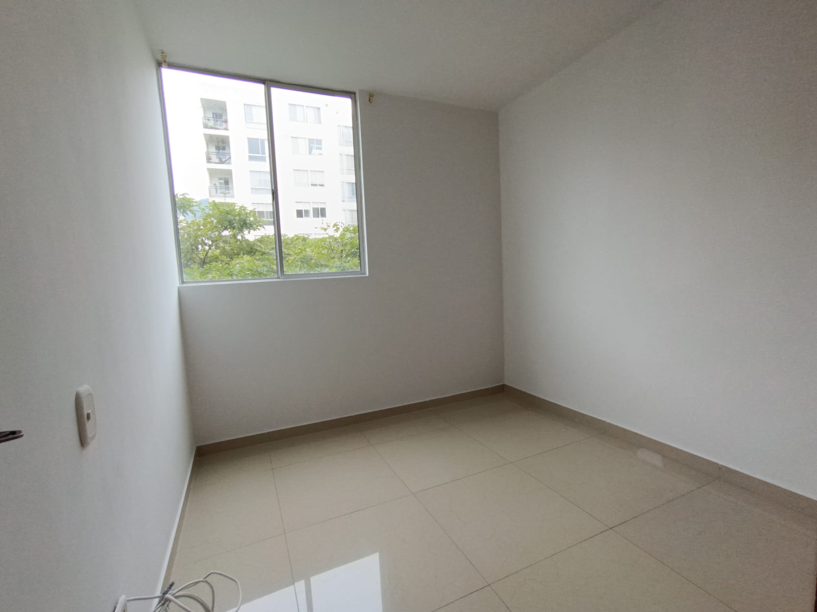 ARRIENDO APARTAMENTO EN CIUDAD GUABINAS - CR SALENTO
