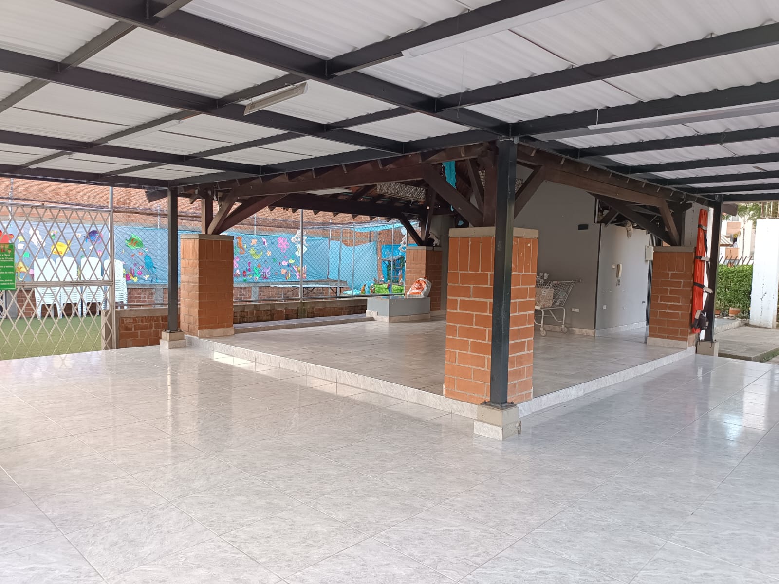 ARRIENDO CASA AL SUR DE CALI -  VALLE DEL LILI CR RESERVAS DEL LILI