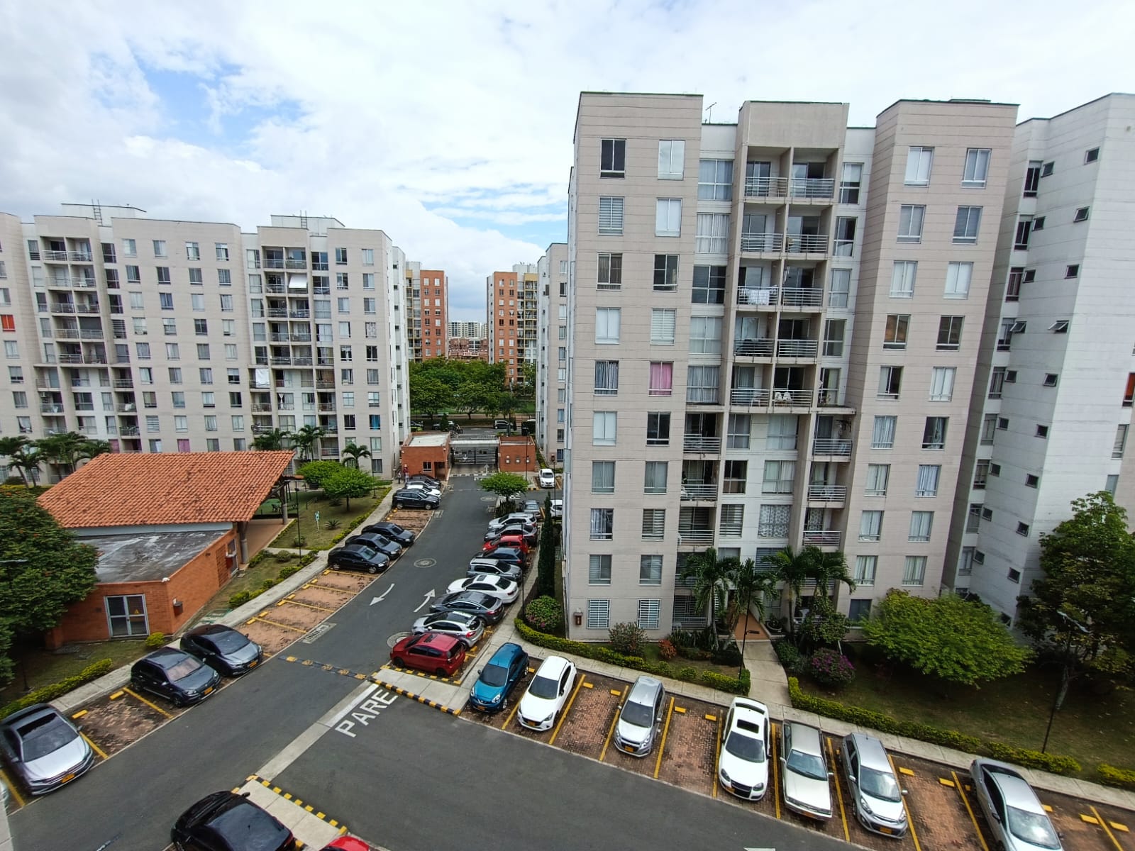 ARRIENDO APARTAMENTO AMOBLADO EN MIRADOR DE ALAMEDA