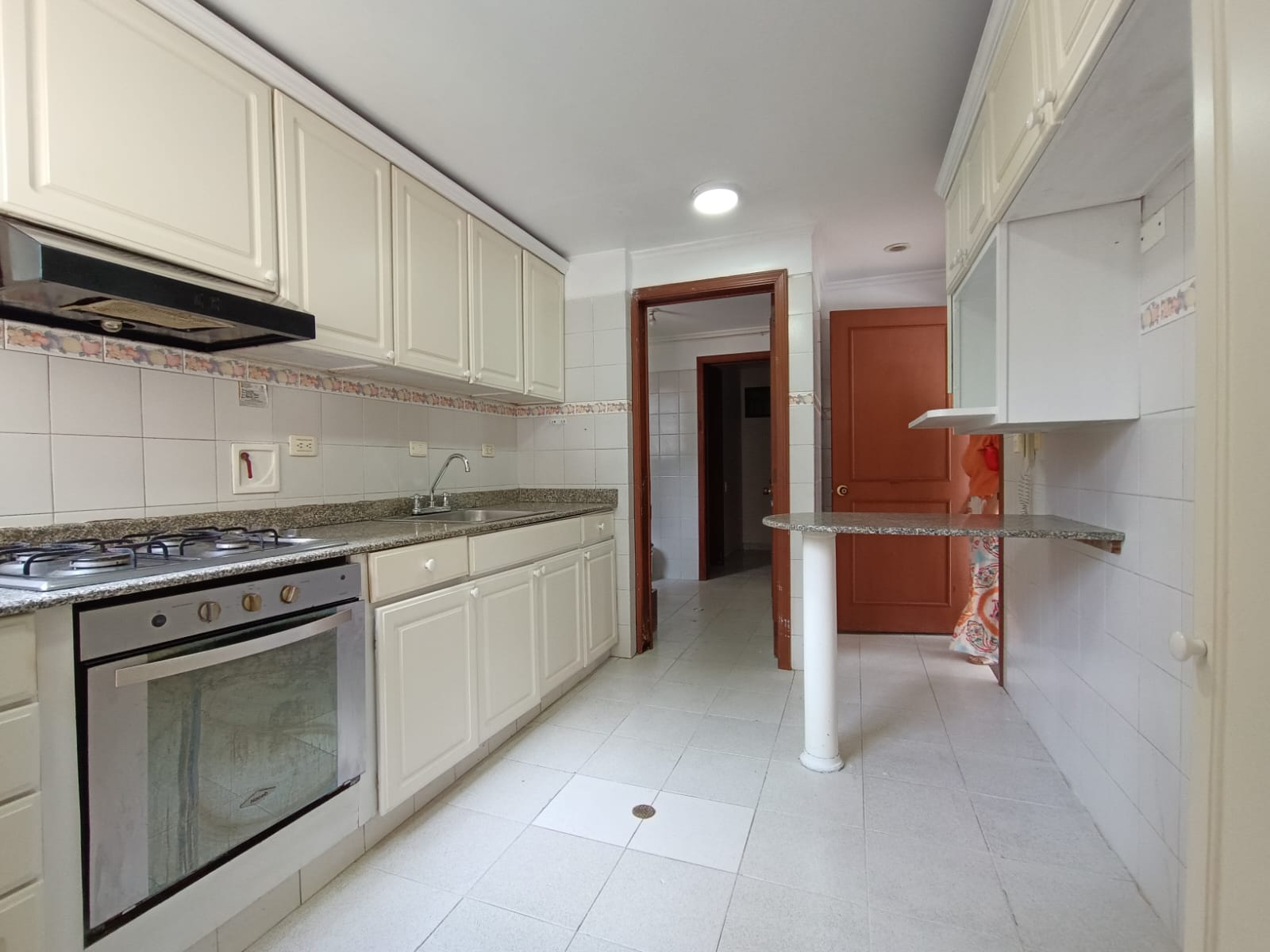 ARRIENDO APARTAMENTO AL NORTE DE CALI - EDIFICIO CARBONERO