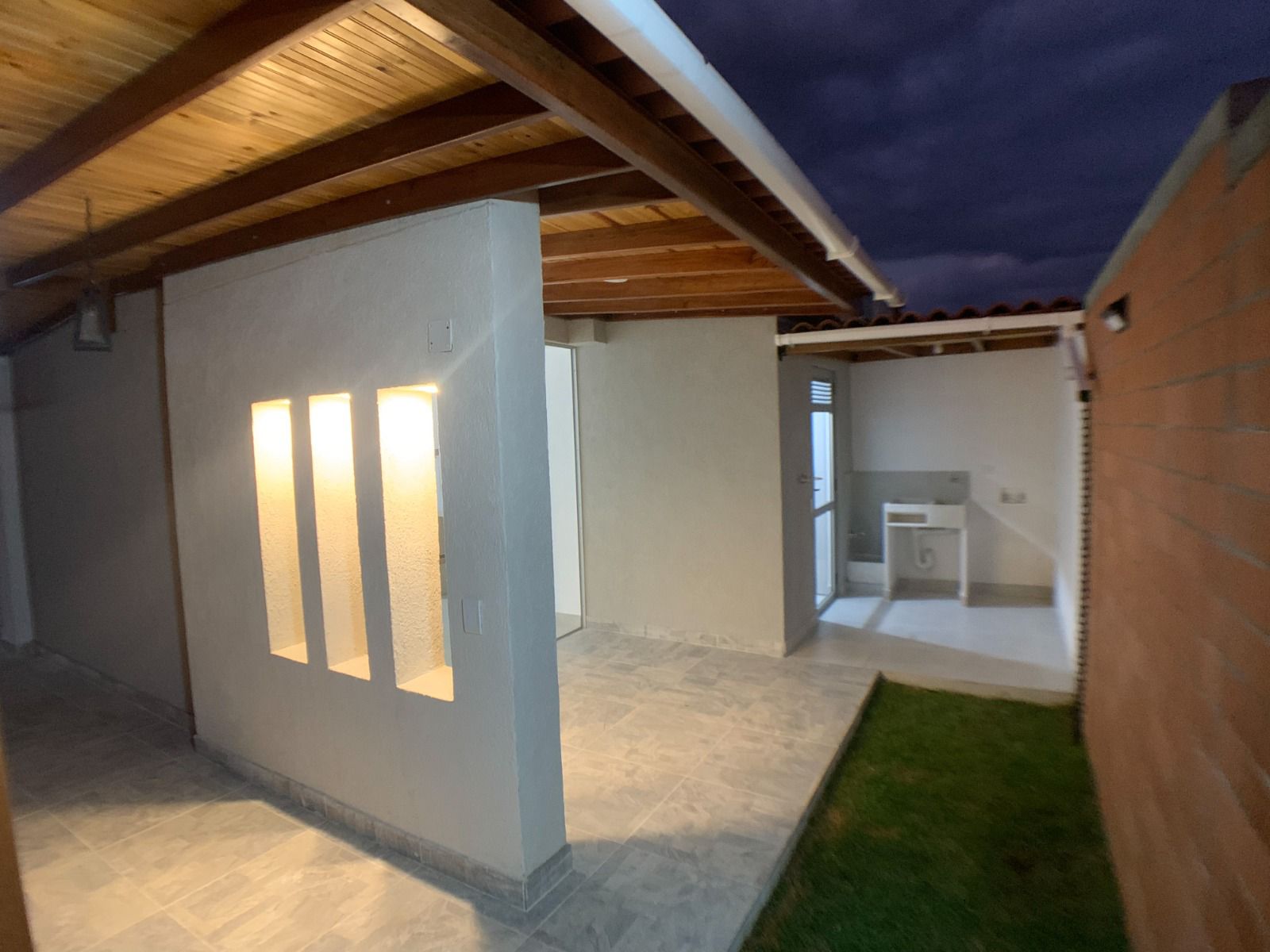 VENTA DE CASA EN EL CASTILLO CR KINKINA