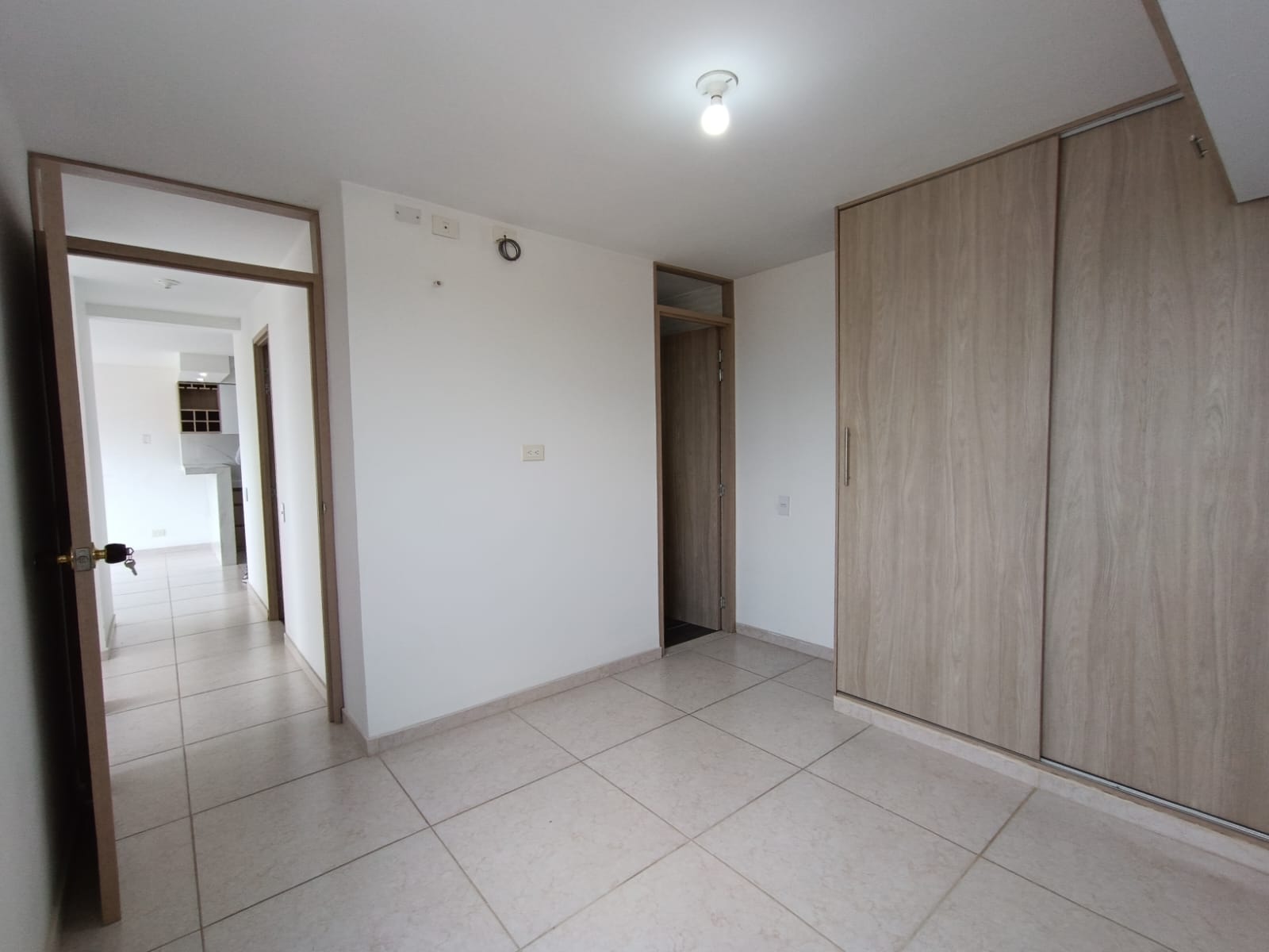 VENDO APARTAMENTO EN PISO 14 AL SUR DE CALI - CIUDAD 2000