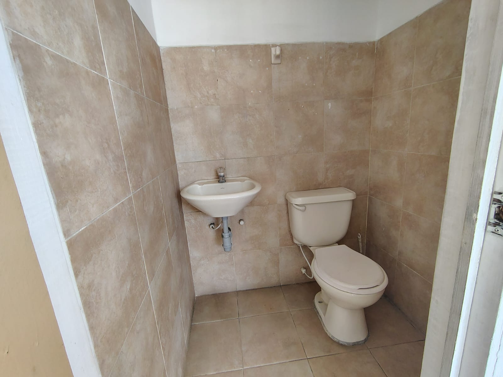 LOCAL ESQUINERO PARA ARRIENDO AL SUR DE CALI EN EL BARRIO CAMINO REAL